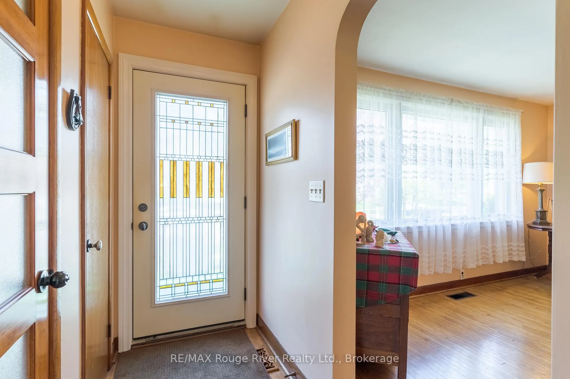 Photo 10 of 525 Barbara Street, Cobourg — HOMEH