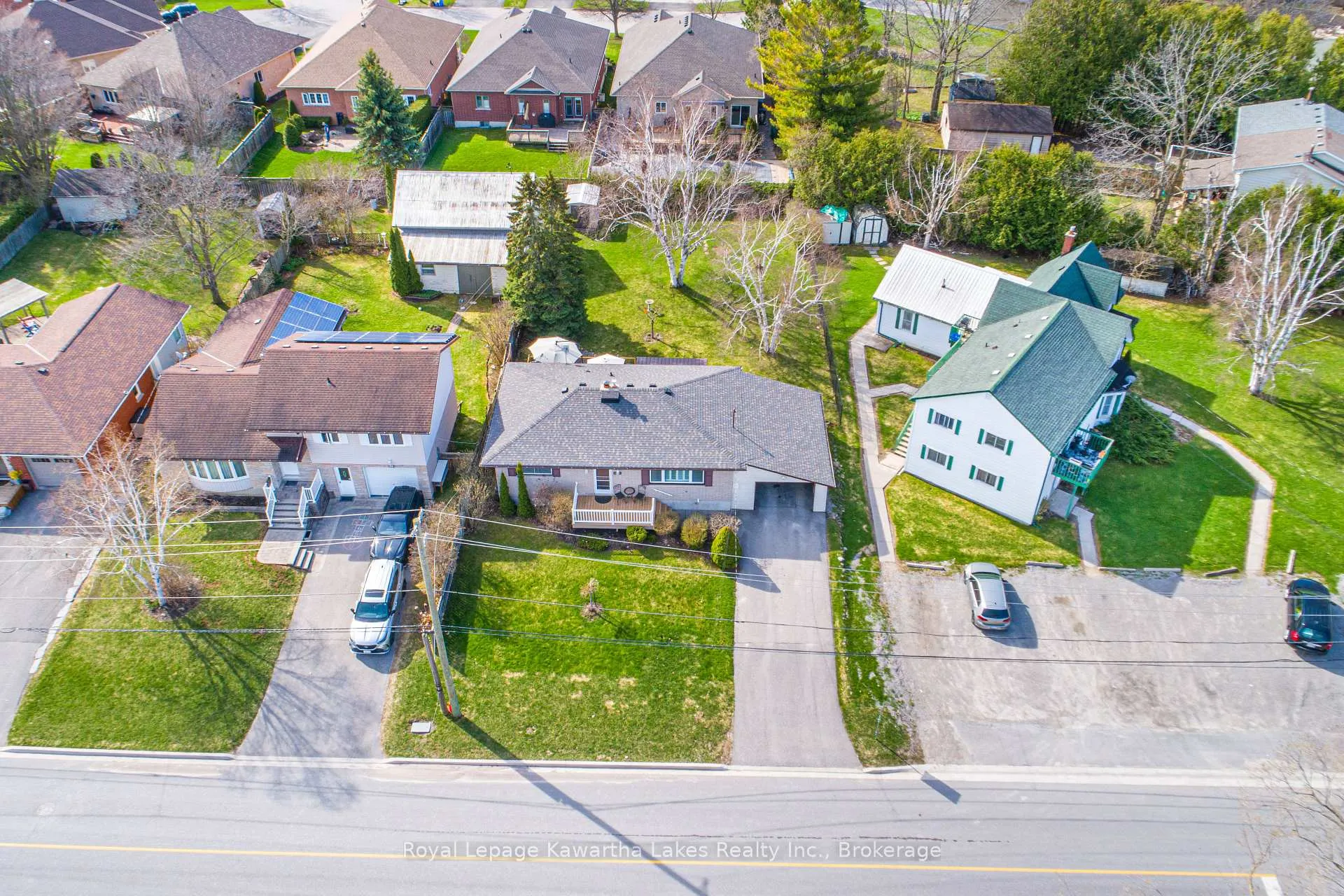 Photo 2 of 384 Major Street, Scugog, Port Perry — HOMEH
