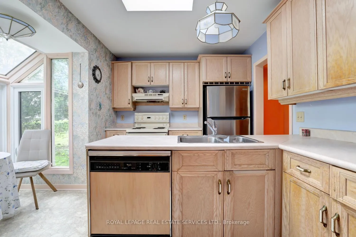 Photo 13 of 109 Chapman Road, Etobicoke, Humber Heights — HOMEH