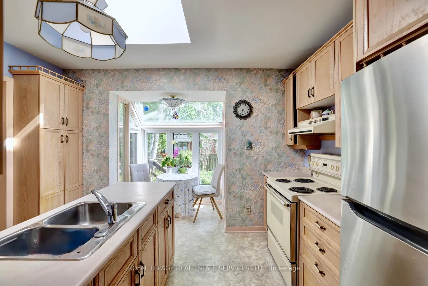 Photo 14 of 109 Chapman Road, Etobicoke, Humber Heights — HOMEH