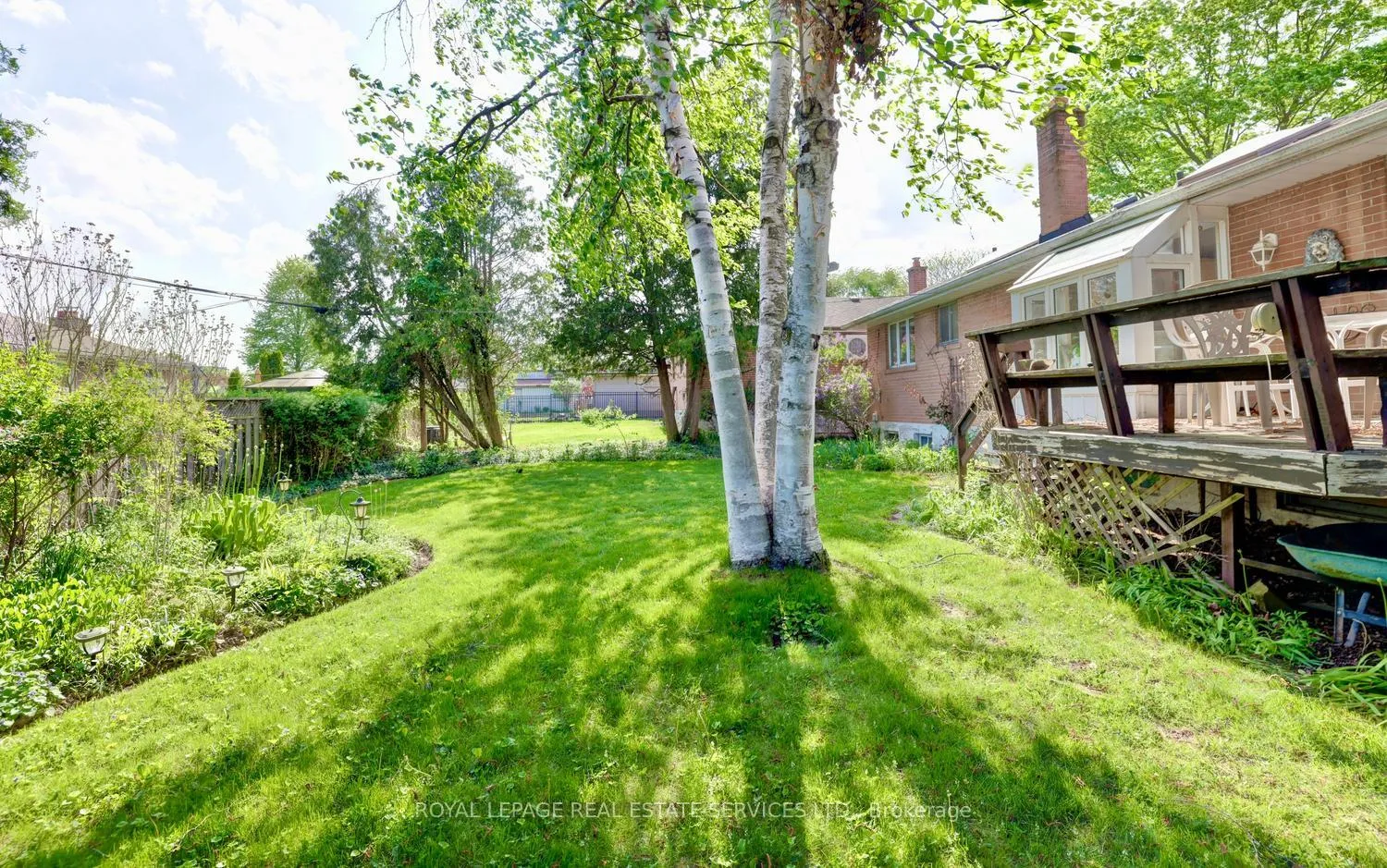 Photo 38 of 109 Chapman Road, Etobicoke, Humber Heights — HOMEH