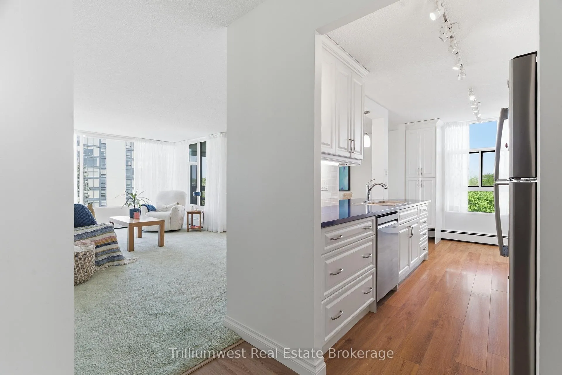 Photo 5 of Unit 503, 23 Woodlawn Road E, Guelph, Riverside Park — HOMEH
