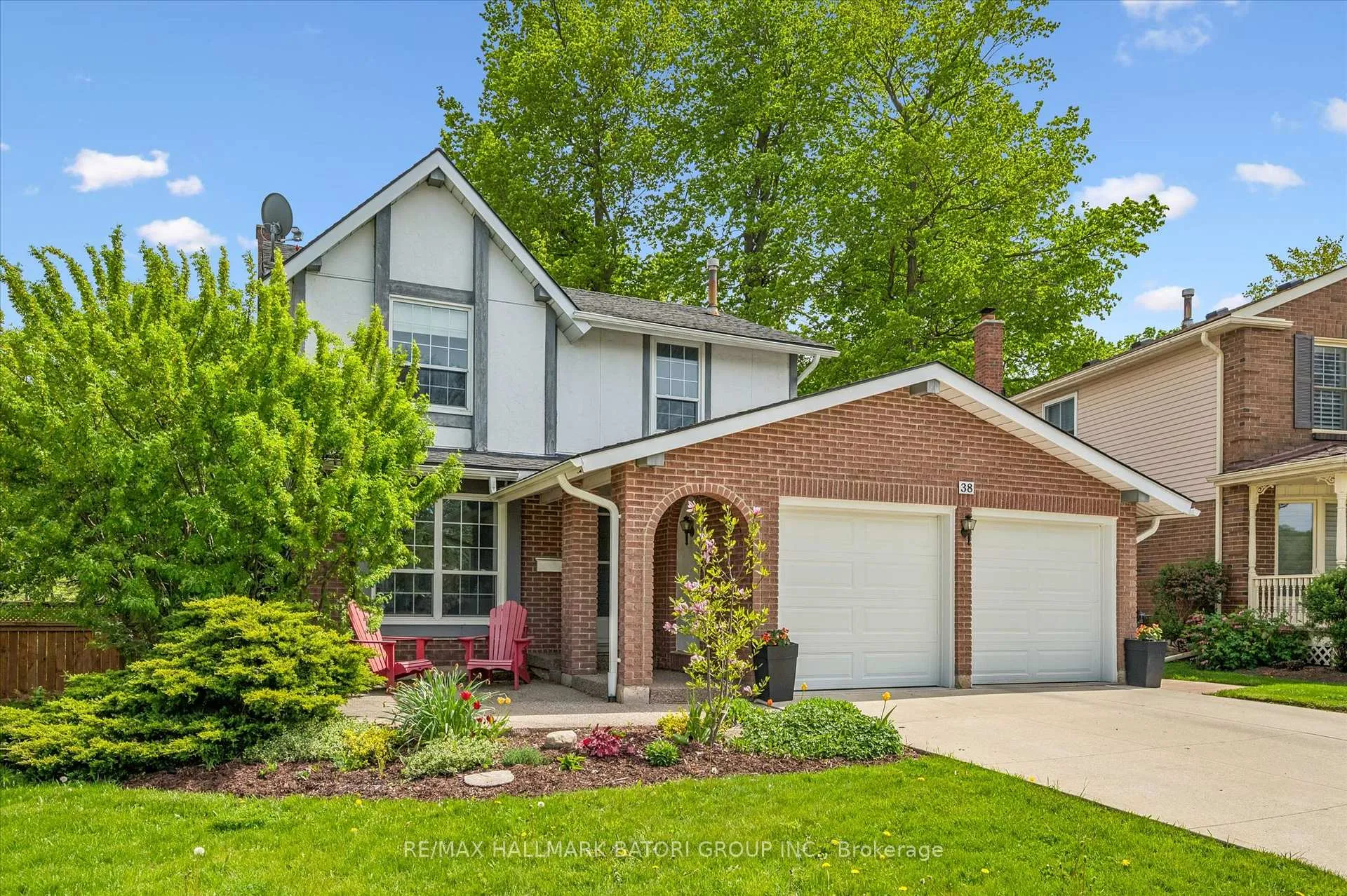 Photo 1 of 38 Deerwood Crescent, Kitchener — HOMEH