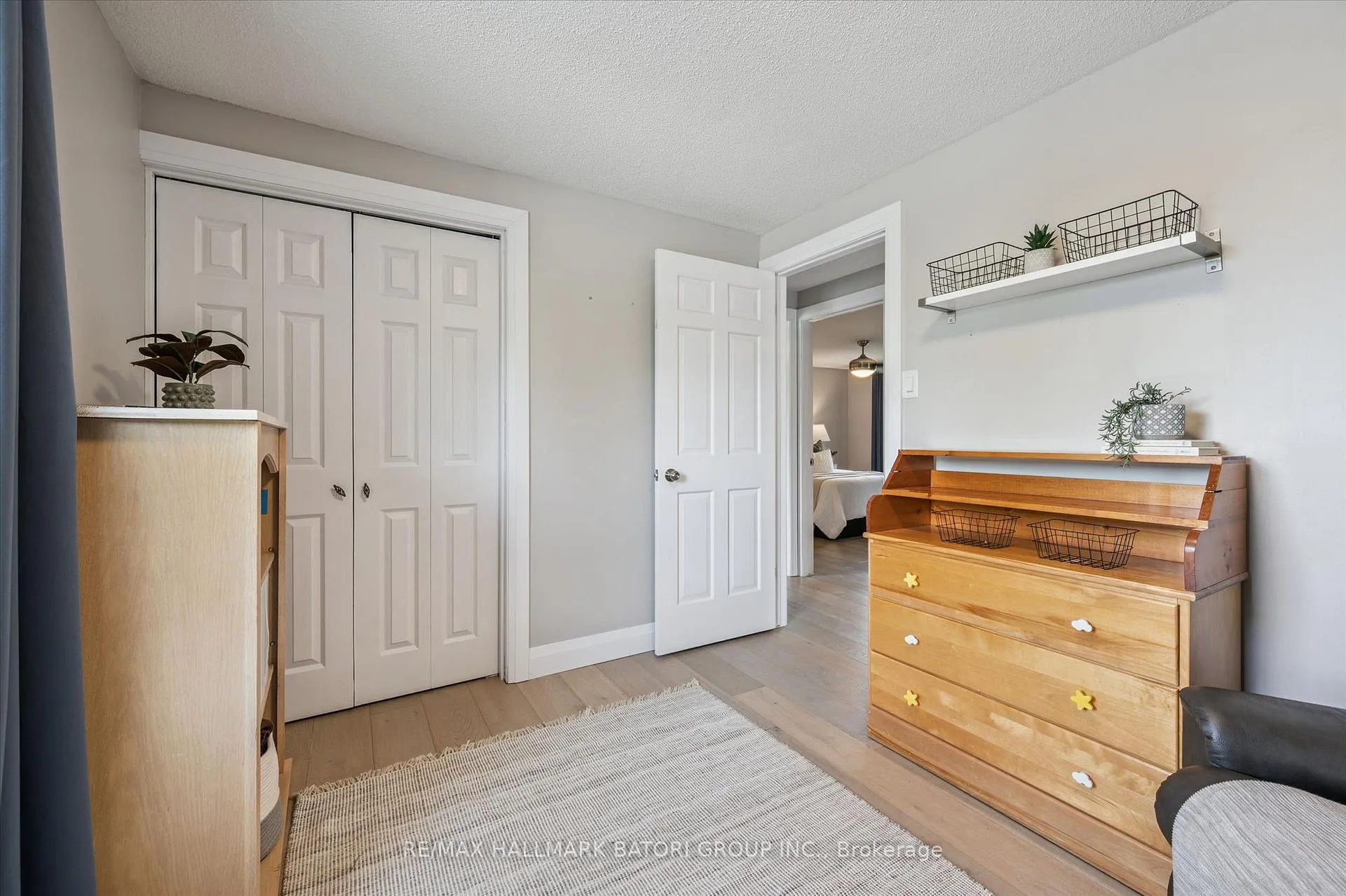 Photo 16 of 38 Deerwood Crescent, Kitchener — HOMEH