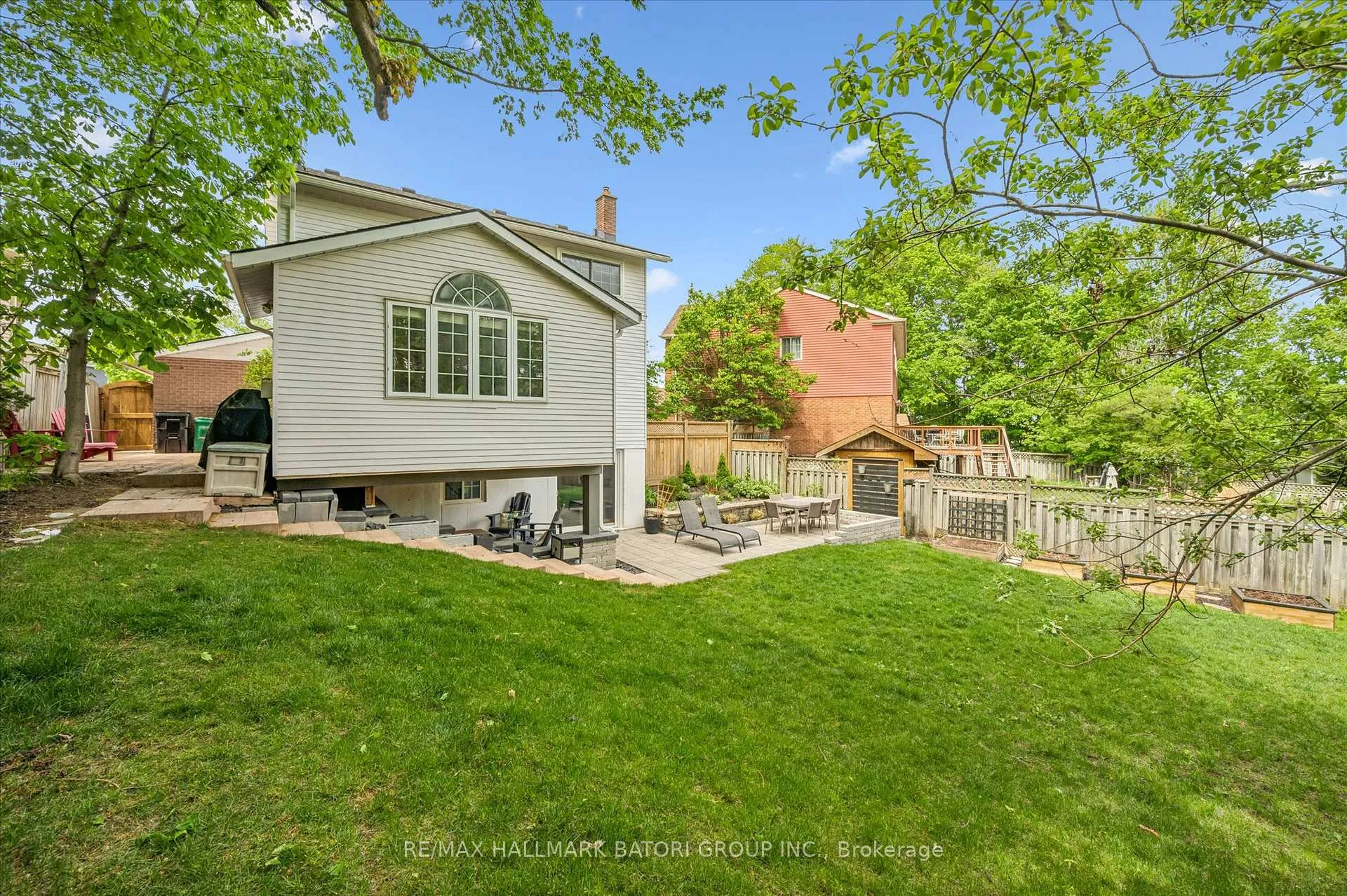 Photo 29 of 38 Deerwood Crescent, Kitchener — HOMEH