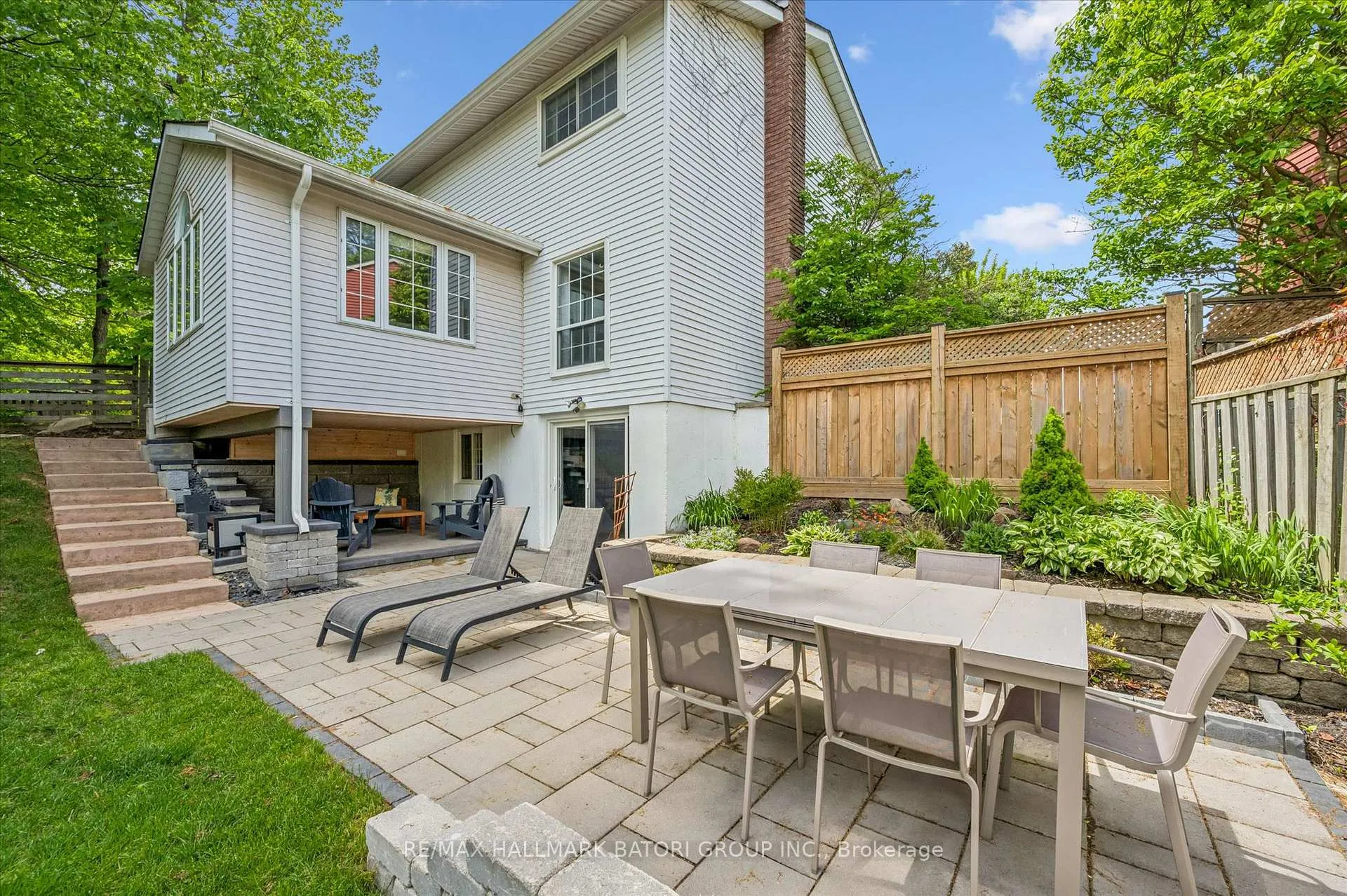 Photo 31 of 38 Deerwood Crescent, Kitchener — HOMEH
