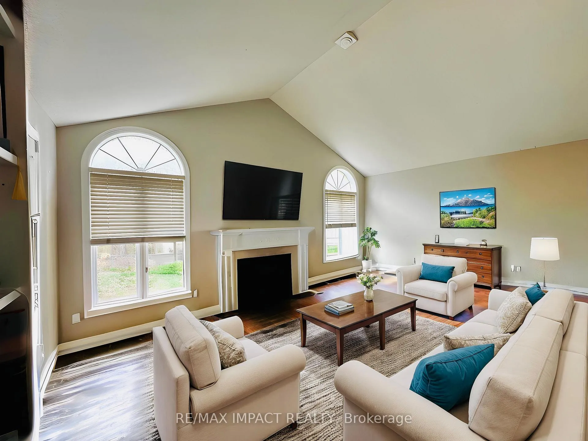 Photo 8 of 470 Safari Drive, Oshawa, Eastdale — HOMEH