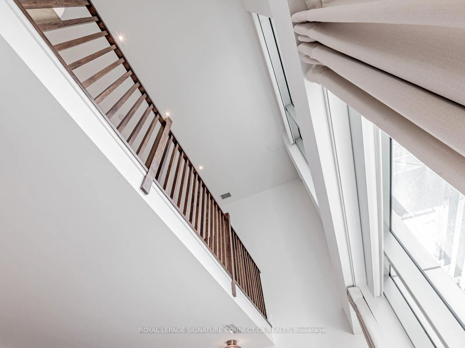 Photo 20 of Unit TH132, 39 Queens Quay E, Toronto, Waterfront Communities — HOMEH