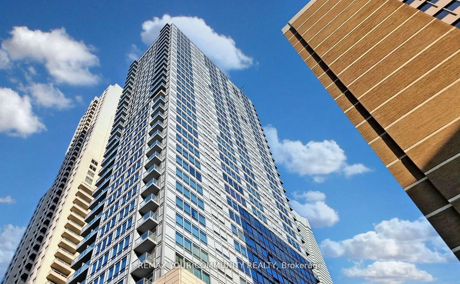 Photo 1 of Unit 1106, 21 Balmuto Street, Toronto, Bay Street Corridor — HOMEH