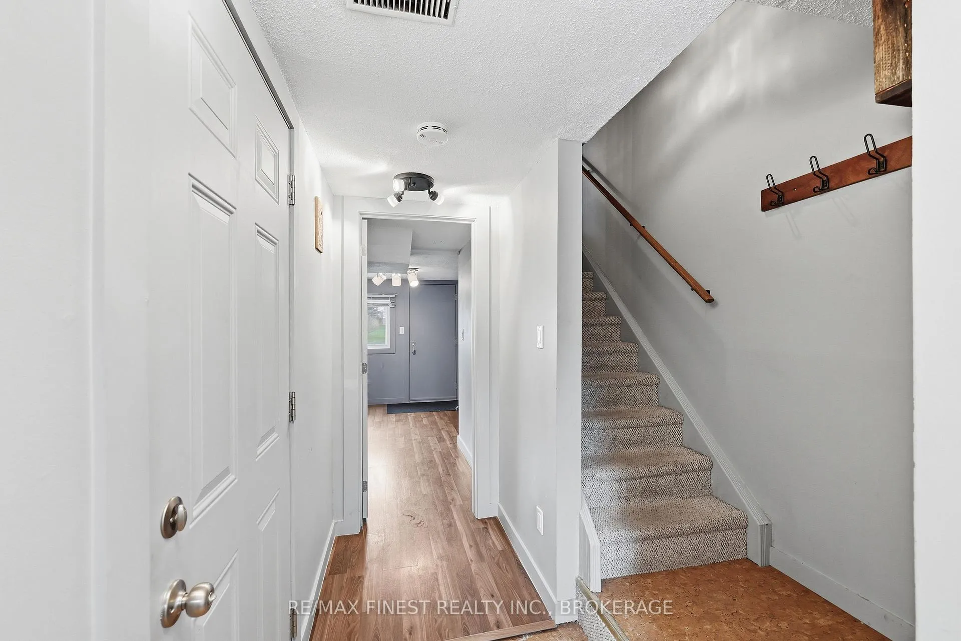 Photo 5 of Unit 33, 1035 Craig Lane, Kingston, South of Taylor-Kidd Blvd — HOMEH
