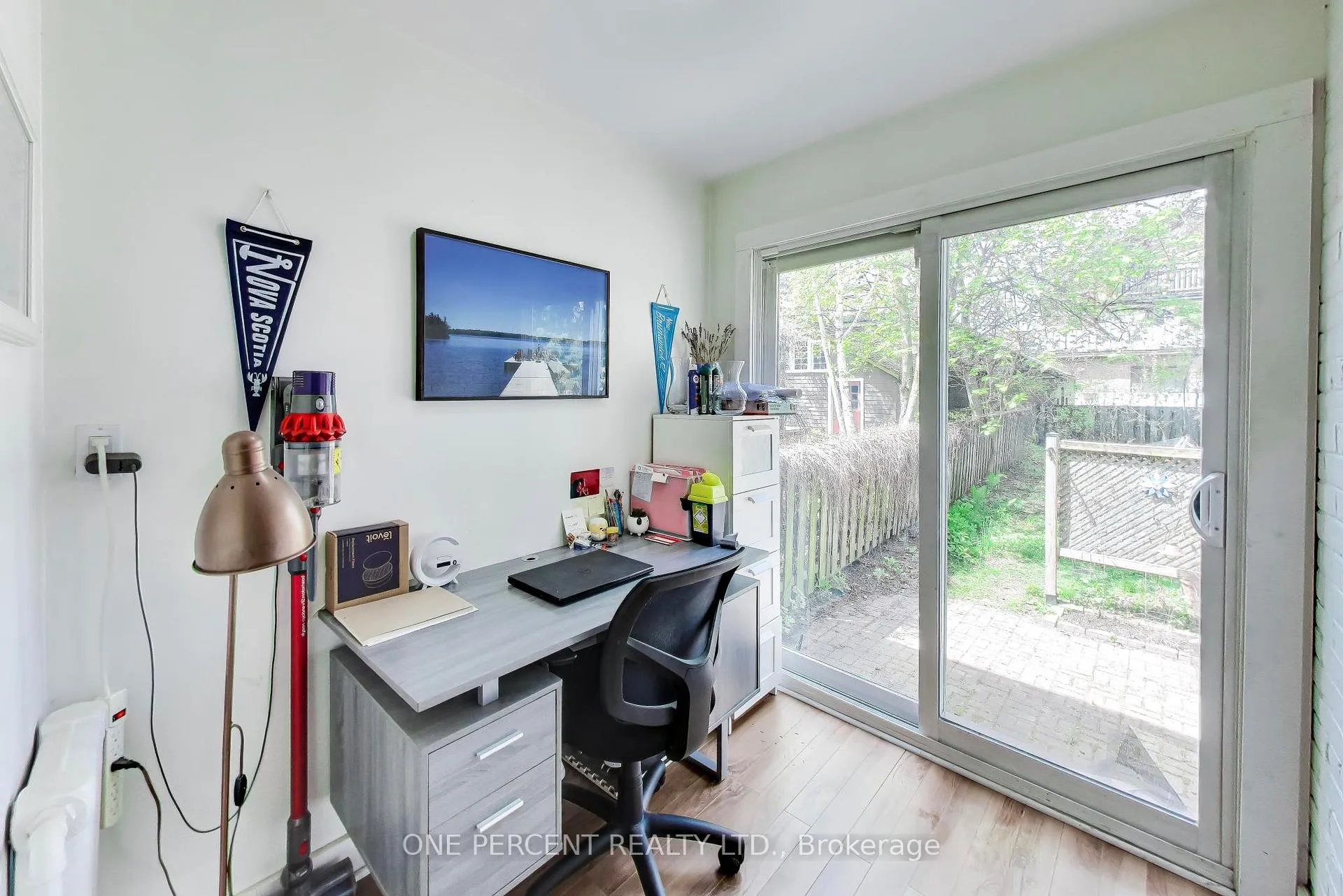 Photo 11 of 252 Wright Avenue, Toronto, High Park-Swansea — HOMEH