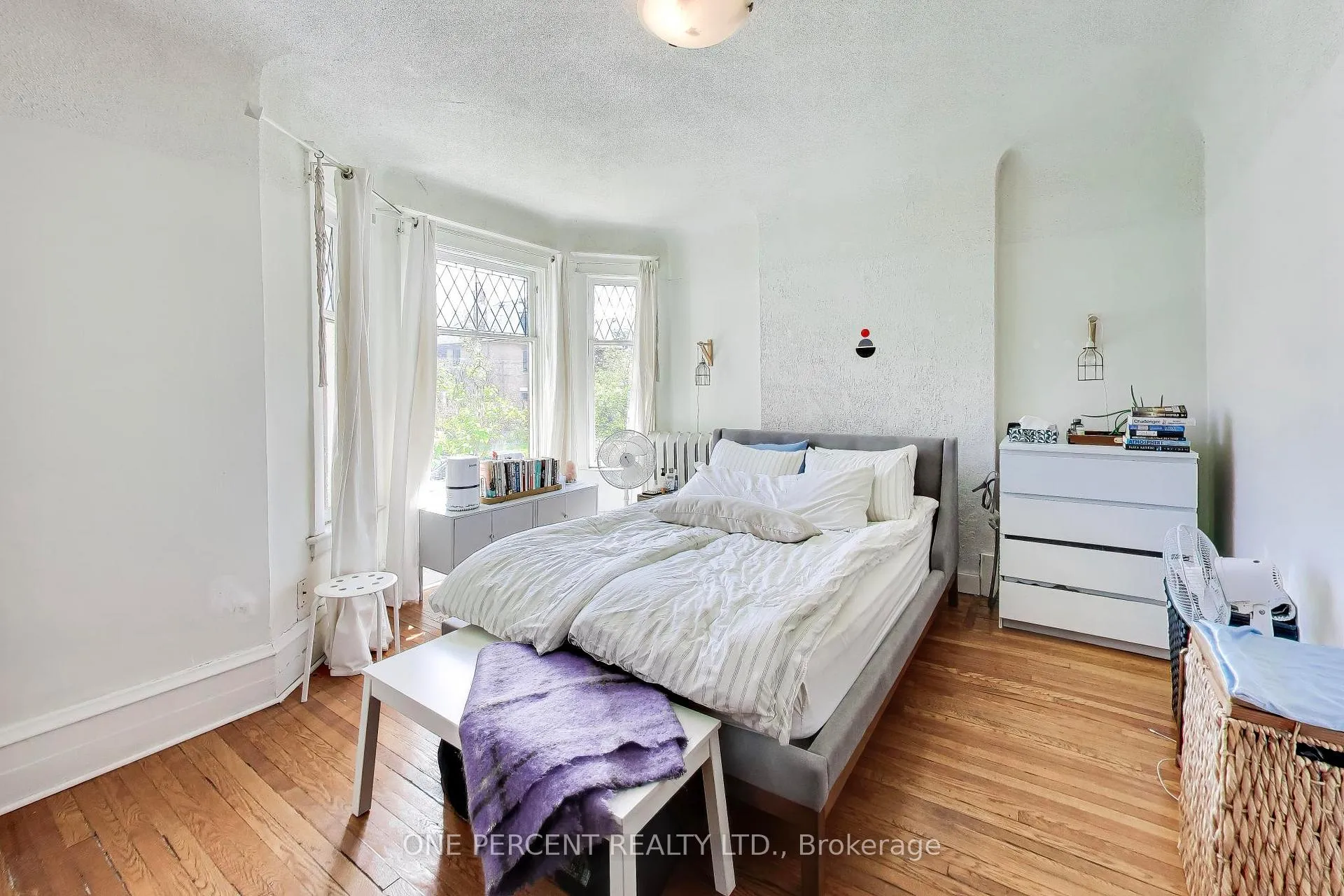 Photo 12 of 252 Wright Avenue, Toronto, High Park-Swansea — HOMEH