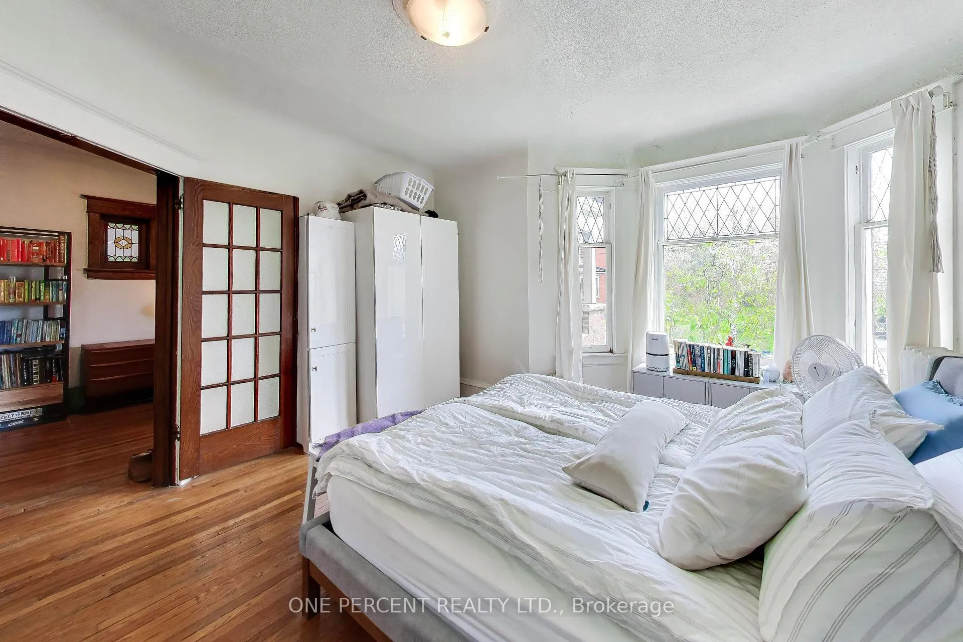 Photo 13 of 252 Wright Avenue, Toronto, High Park-Swansea — HOMEH
