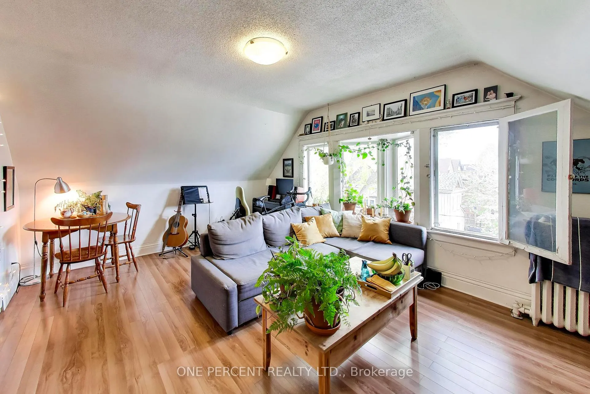 Photo 24 of 252 Wright Avenue, Toronto, High Park-Swansea — HOMEH