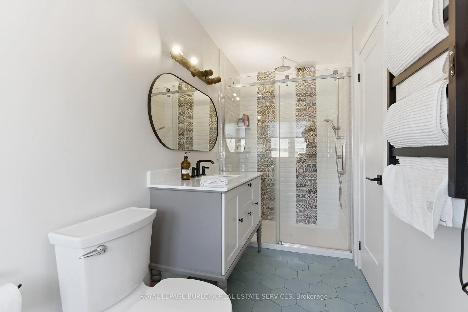Photo 21 of 2289 Owlridge Drive, Oakville, West Oak Trails — HOMEH