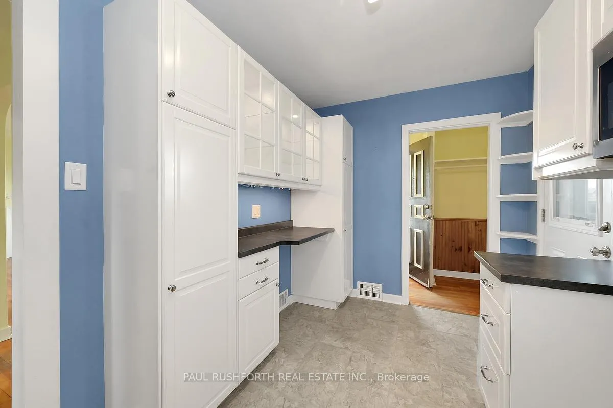 Photo 11 of 156 Baseline Road, Ottawa, Courtland Park — HOMEH