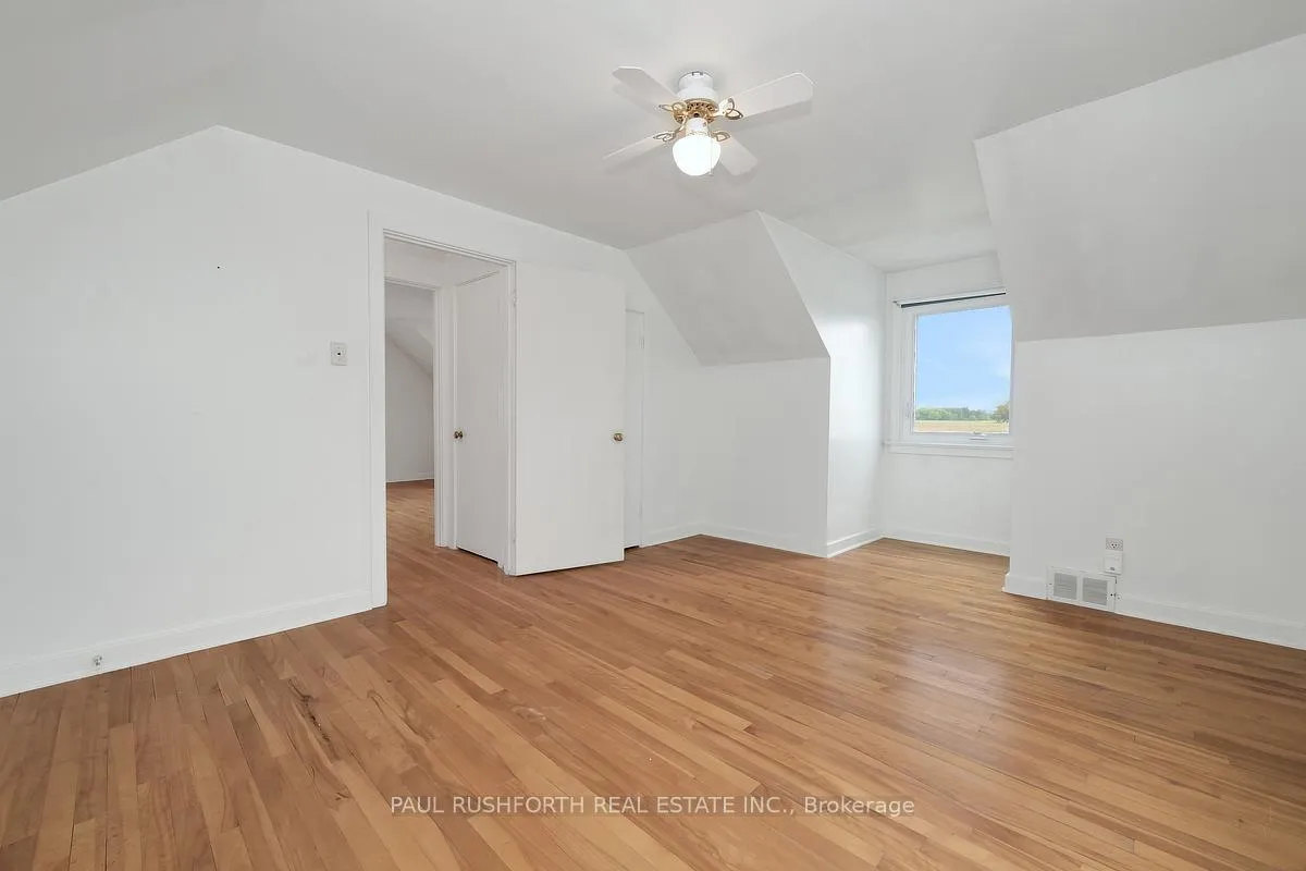 Photo 17 of 156 Baseline Road, Ottawa, Courtland Park — HOMEH
