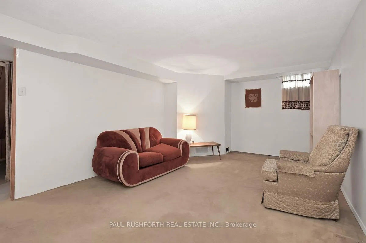 Photo 20 of 156 Baseline Road, Ottawa, Courtland Park — HOMEH