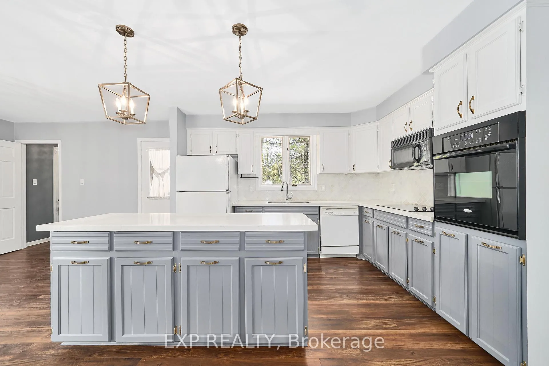 Photo 19 of 7985 Cedarbrook Trail, Whitby, Brooklin — HOMEH