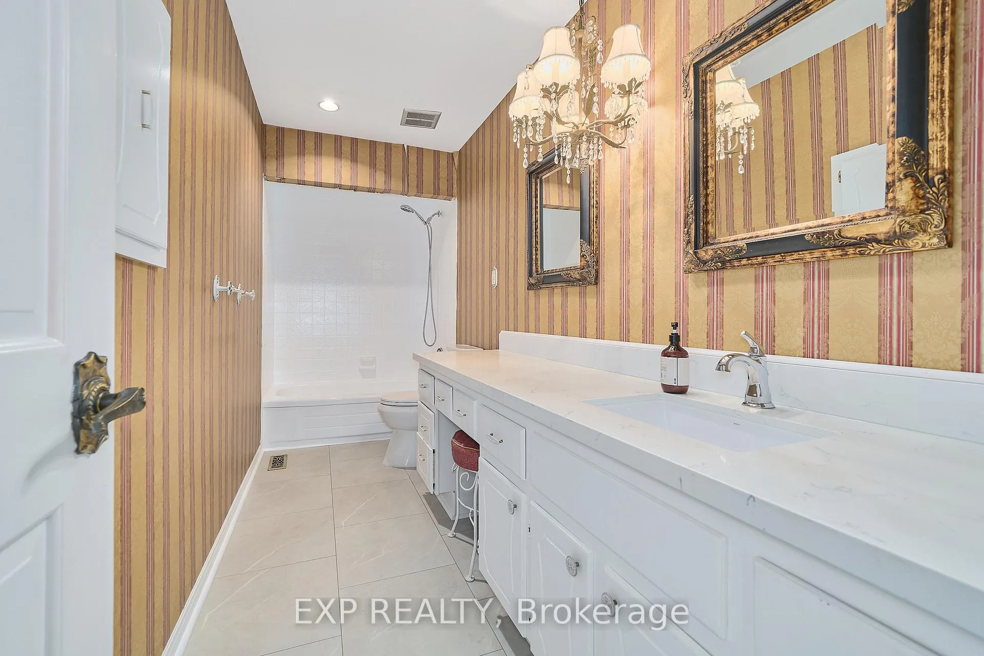 Photo 28 of 7985 Cedarbrook Trail, Whitby, Brooklin — HOMEH