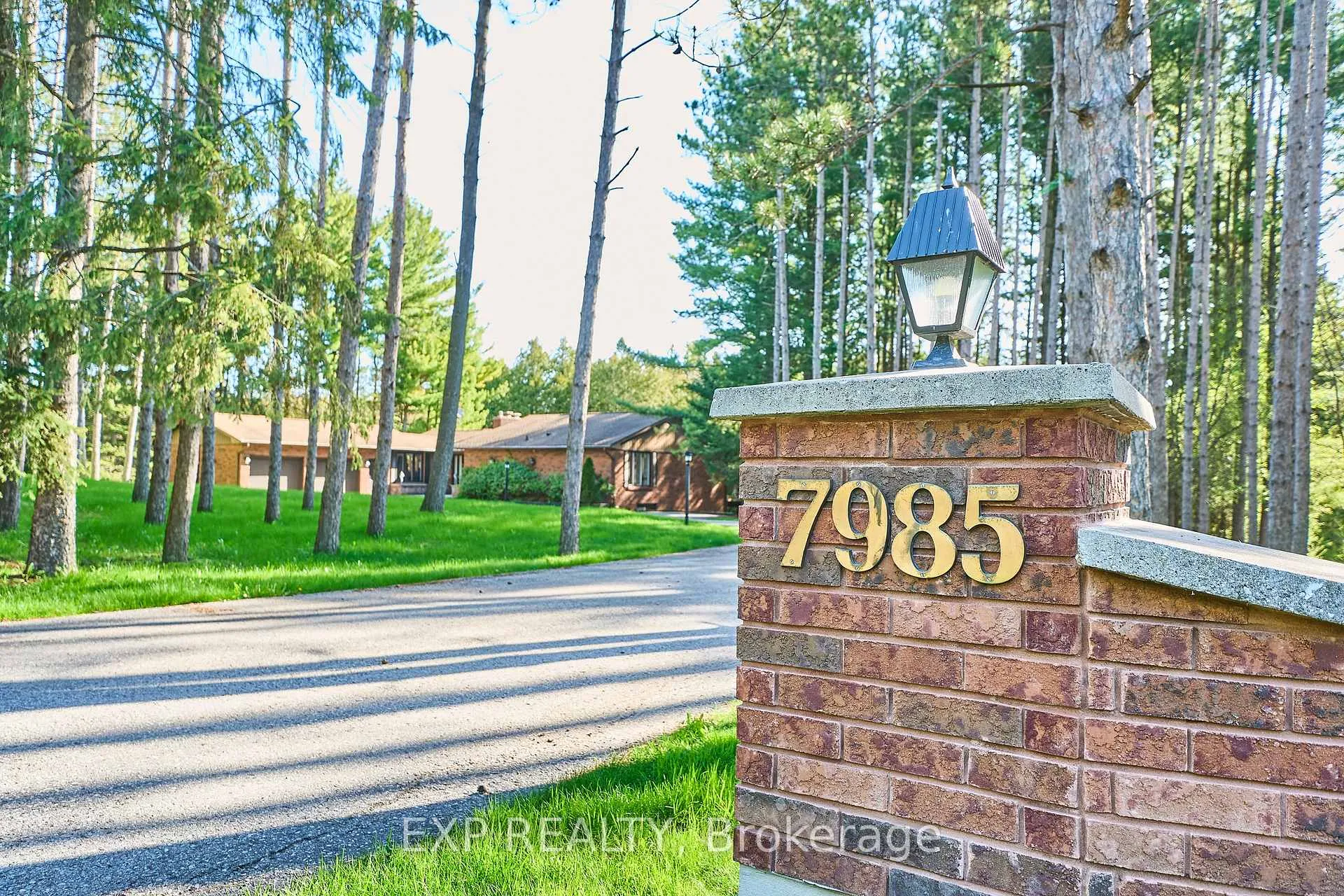 Photo 42 of 7985 Cedarbrook Trail, Whitby, Brooklin — HOMEH