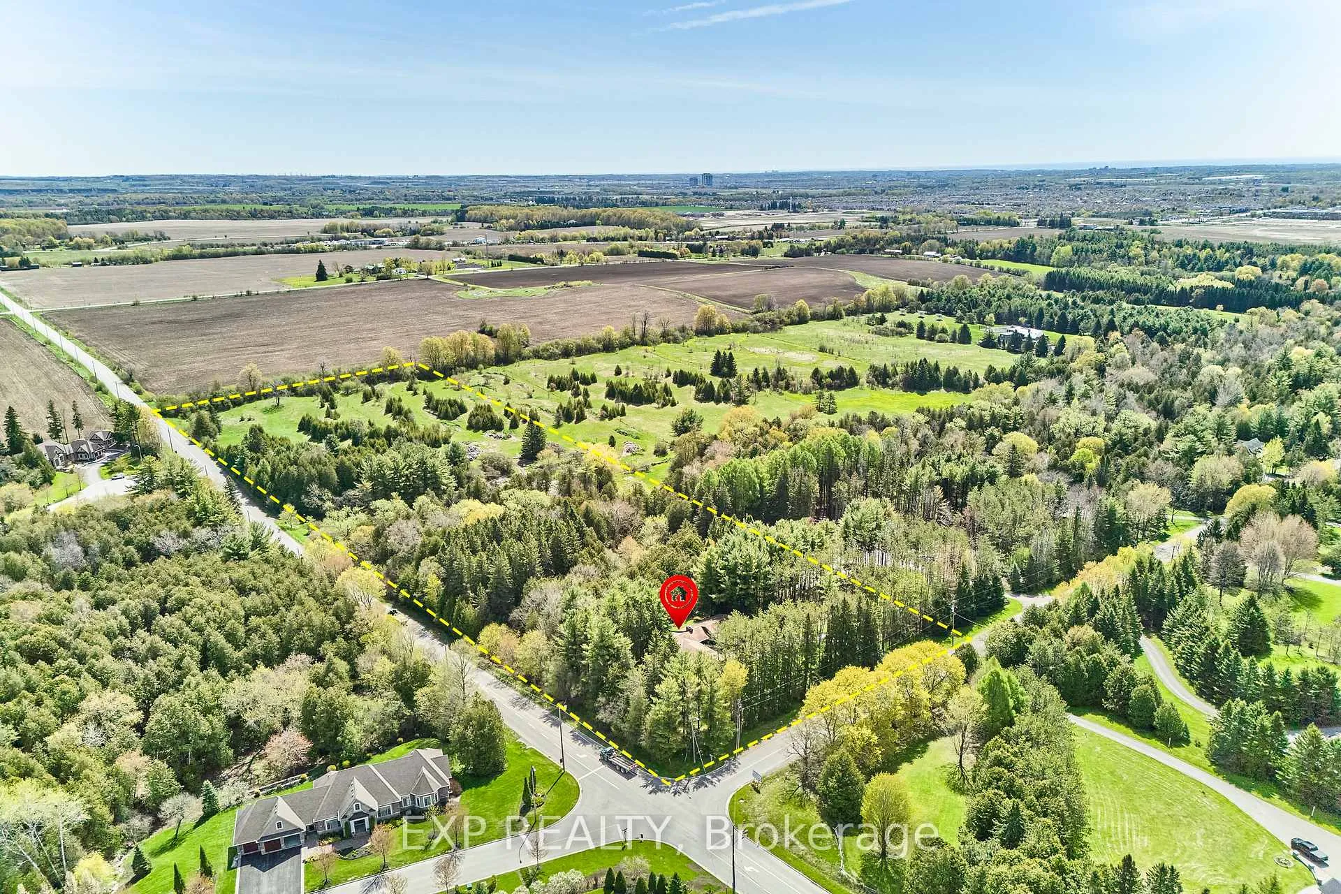 Photo 43 of 7985 Cedarbrook Trail, Whitby, Brooklin — HOMEH