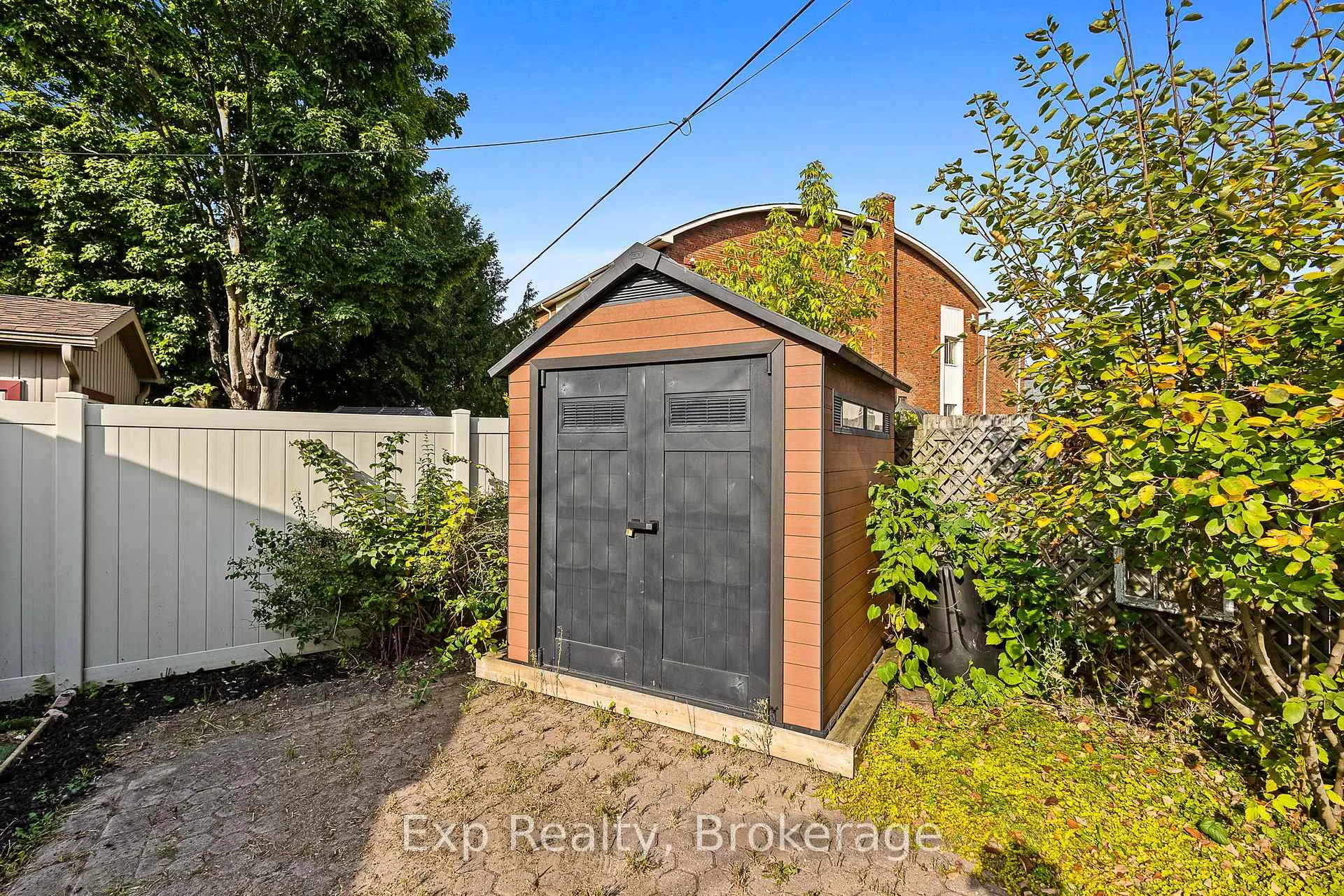Photo 36 of 584 Maiden Lane, Peterborough, Town Ward 3 — HOMEH