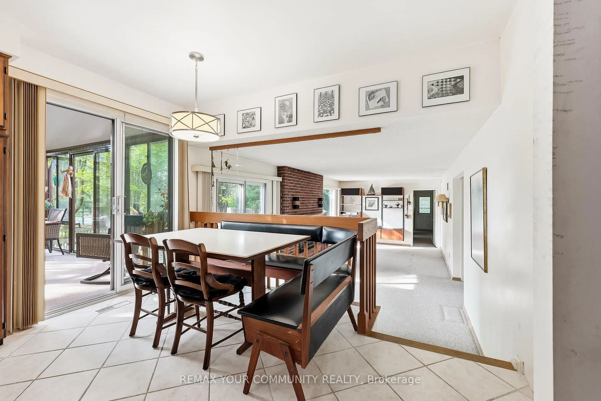 Photo 9 of 30 Crossley Court, King, King City — HOMEH