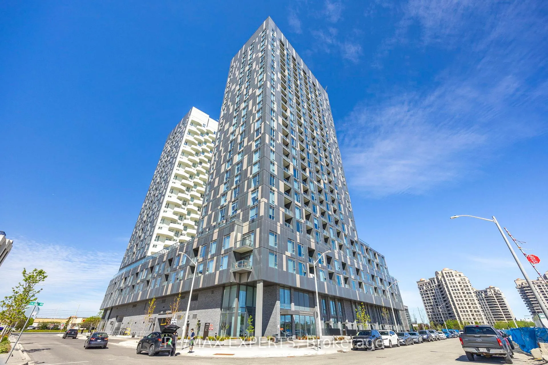 Photo 1 of Unit 2004, 474 Caldari Road, Vaughan, Concord — HOMEH