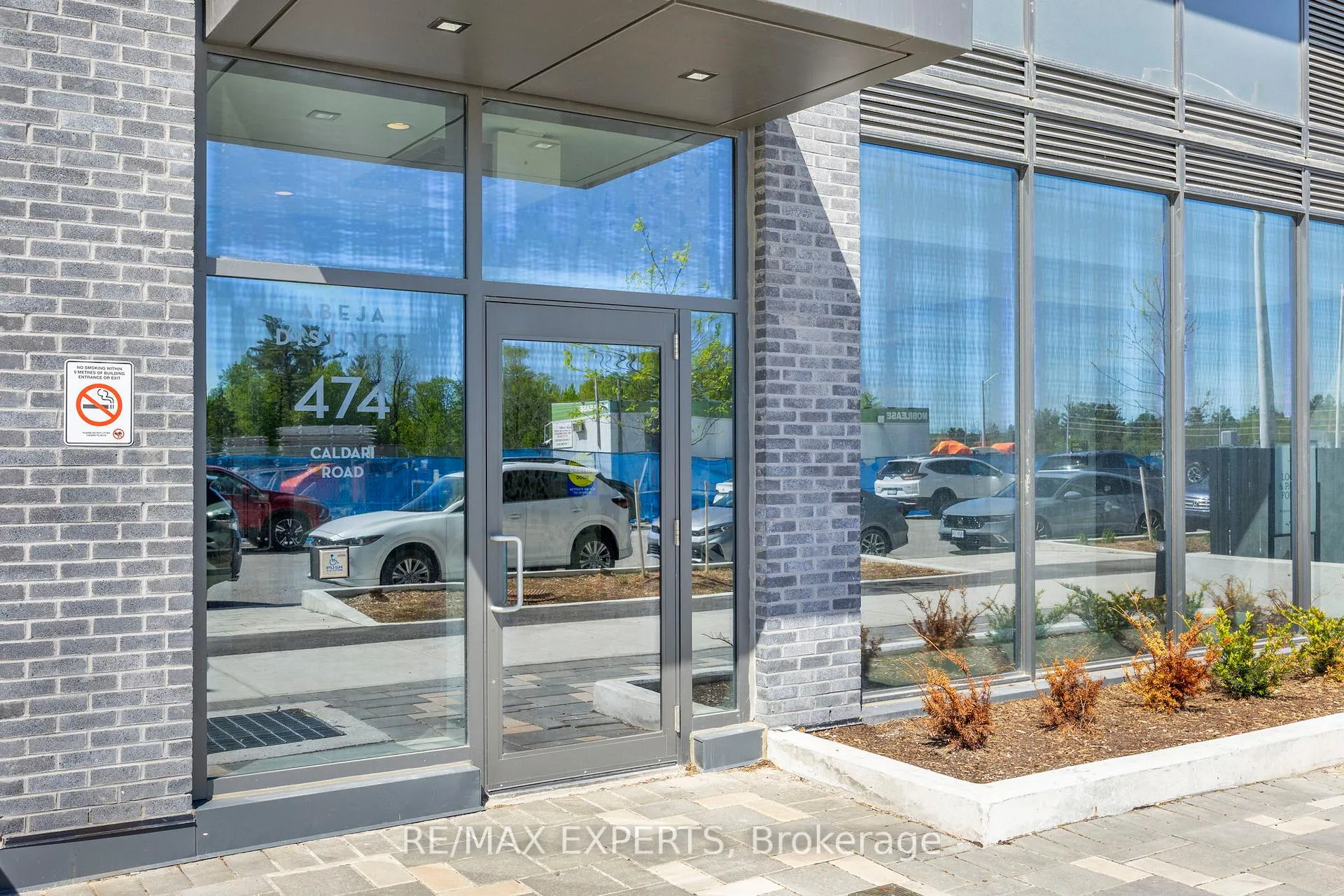 Photo 3 of Unit 2004, 474 Caldari Road, Vaughan, Concord — HOMEH