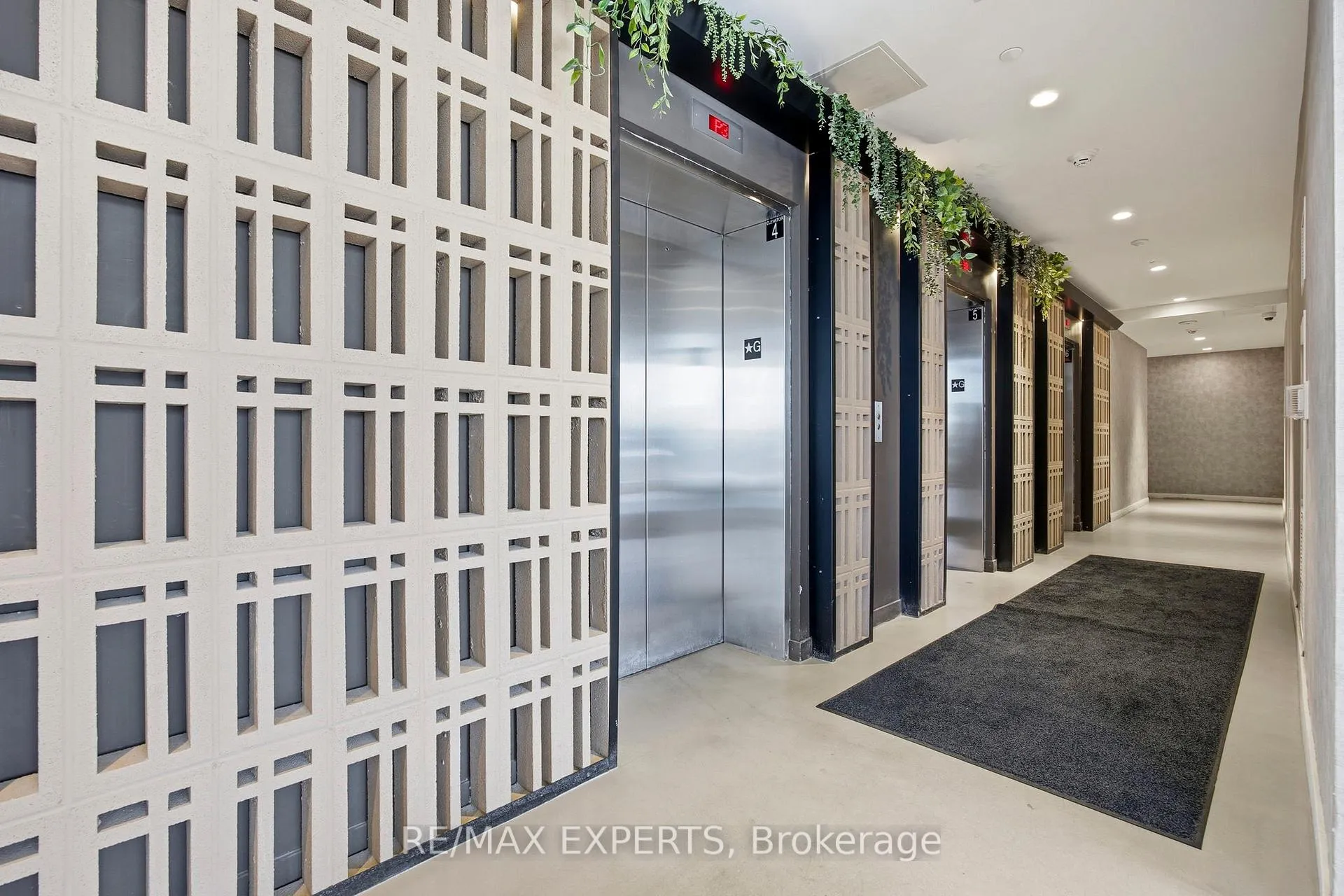 Photo 5 of Unit 2004, 474 Caldari Road, Vaughan, Concord — HOMEH
