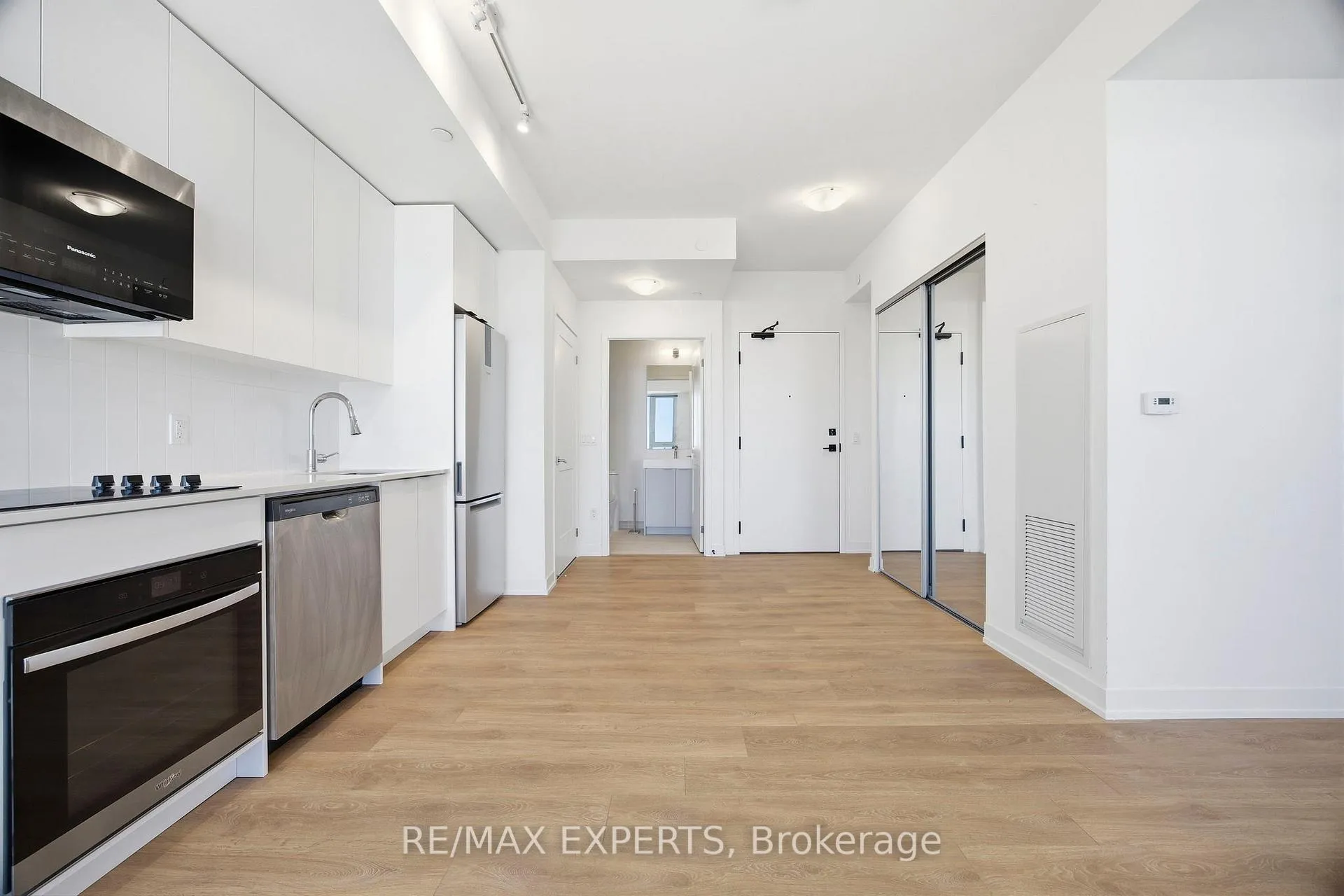 Photo 13 of Unit 2004, 474 Caldari Road, Vaughan, Concord — HOMEH
