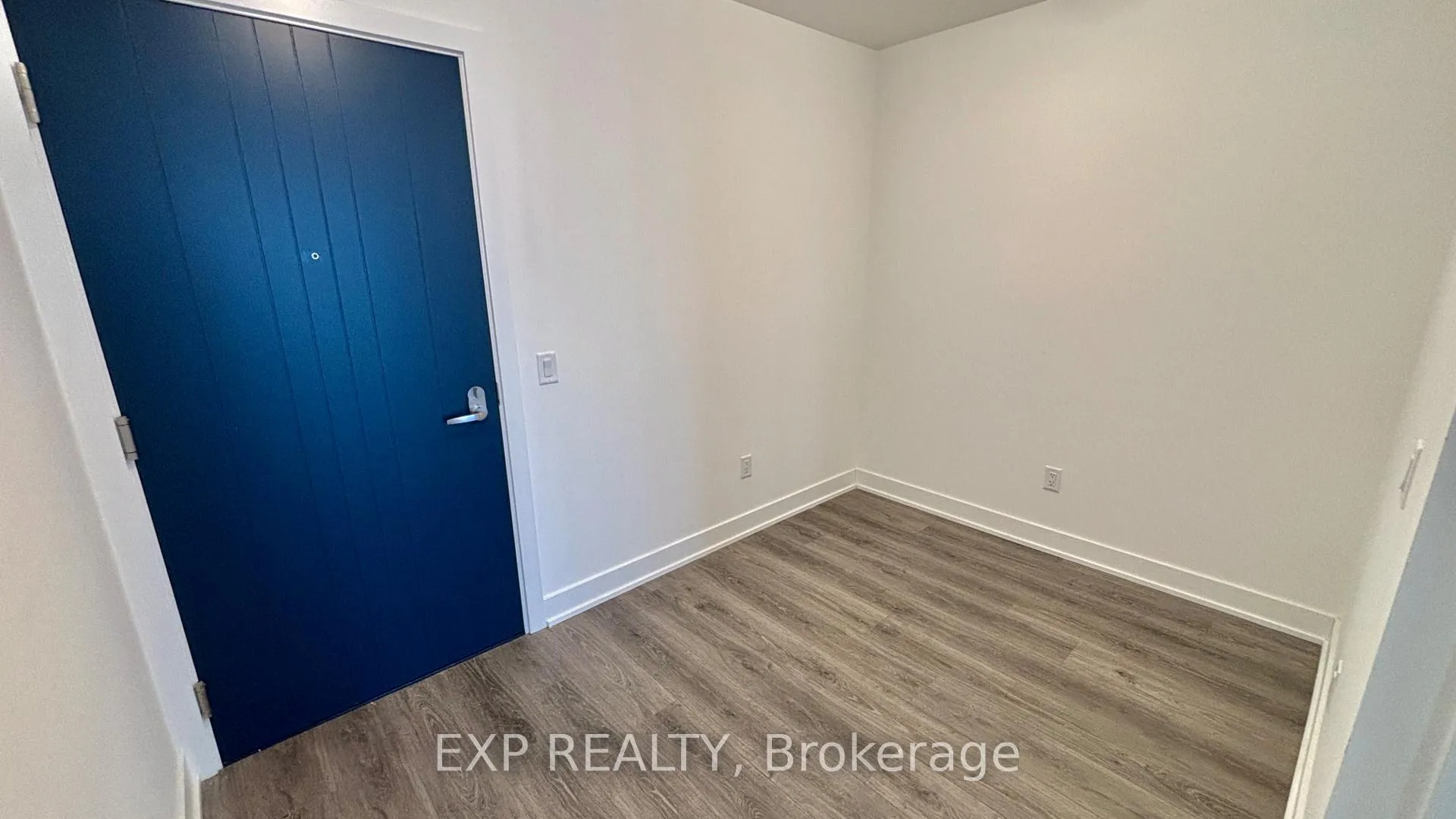 Photo 2 of Unit 921, 2545 Simcoe Street N, Oshawa, Windfields — HOMEH