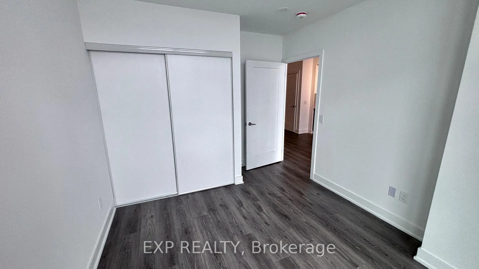 Photo 5 of Unit 921, 2545 Simcoe Street N, Oshawa, Windfields — HOMEH