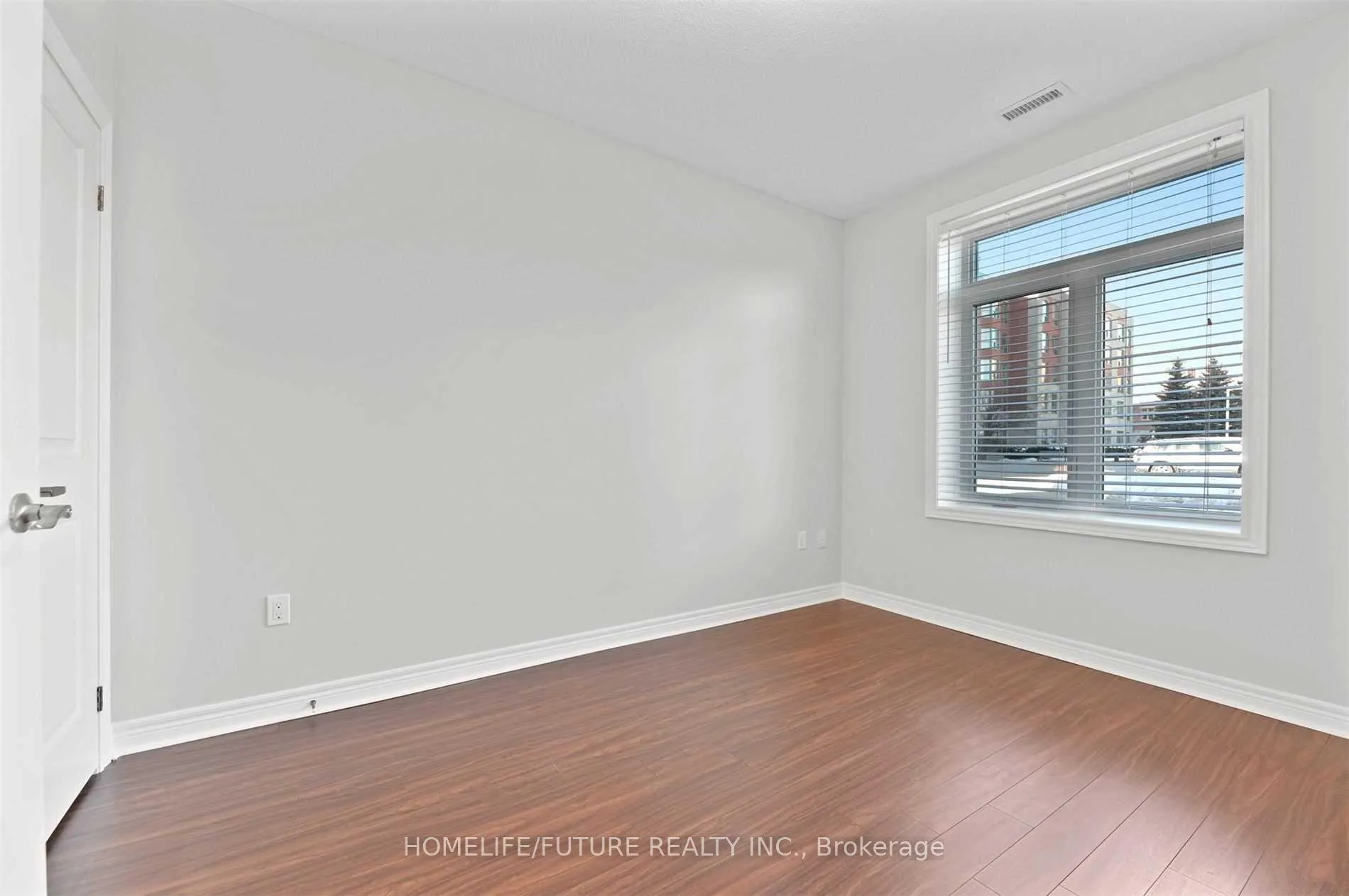 Photo 11 of Unit 101, 7768 Kennedy Road, Markham, Milliken Mills West — HOMEH
