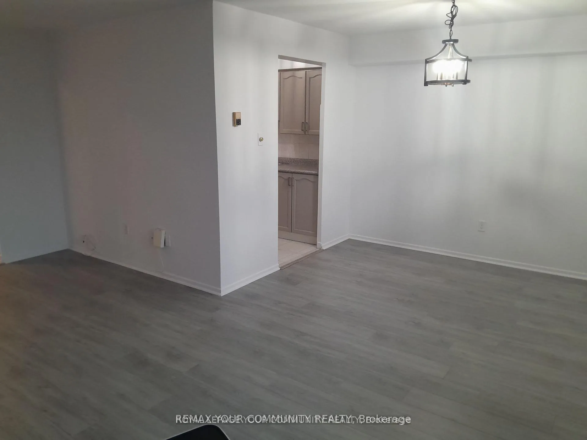 Photo 12 of Unit 404, 5 Frith Road, North York, Glenfield-Jane Heights — HOMEH