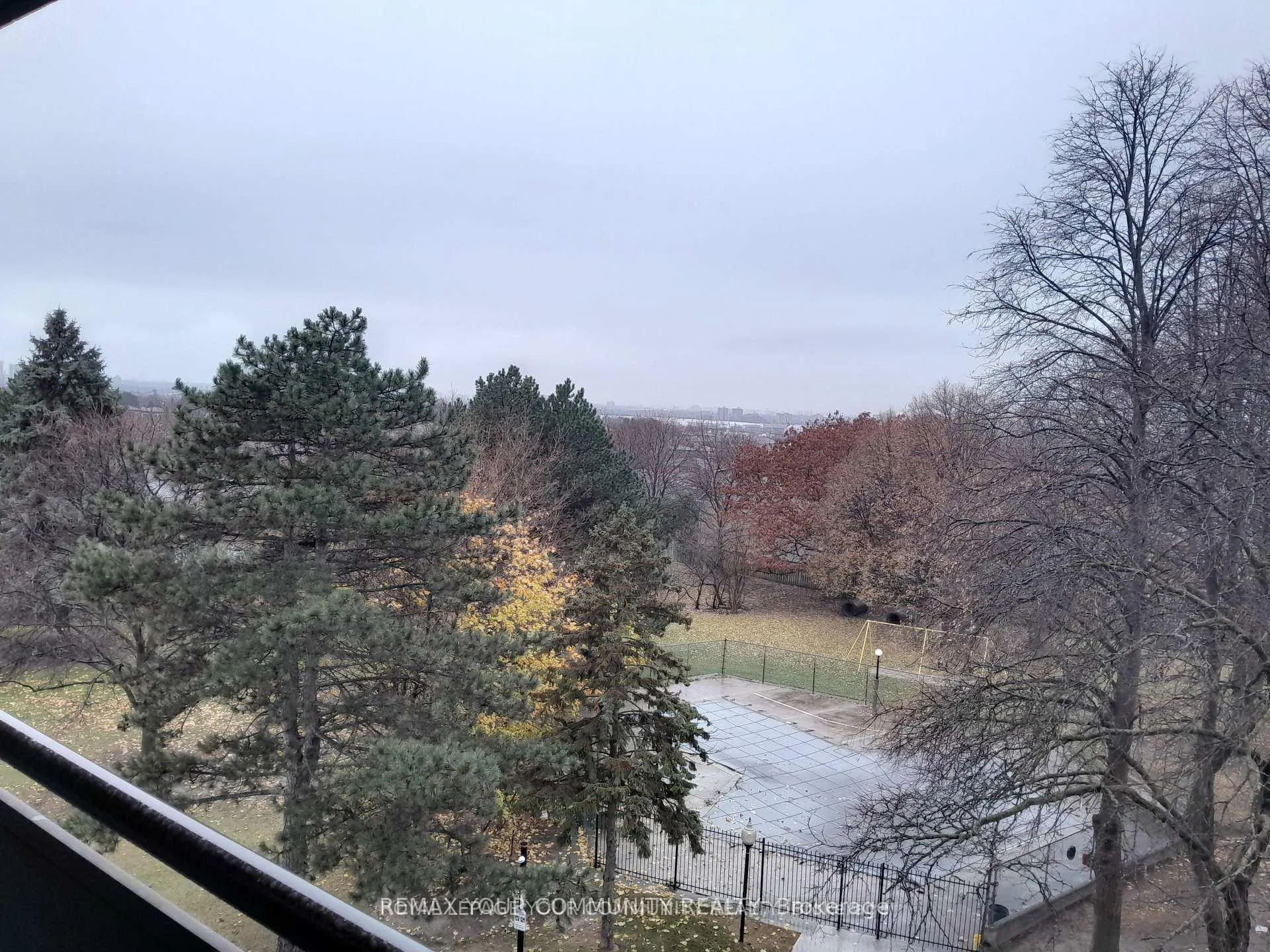 Photo 22 of Unit 404, 5 Frith Road, North York, Glenfield-Jane Heights — HOMEH