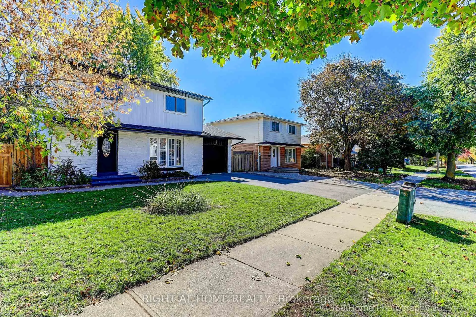 Photo 2 of 38 Culham Street, Oakville, College Park — HOMEH