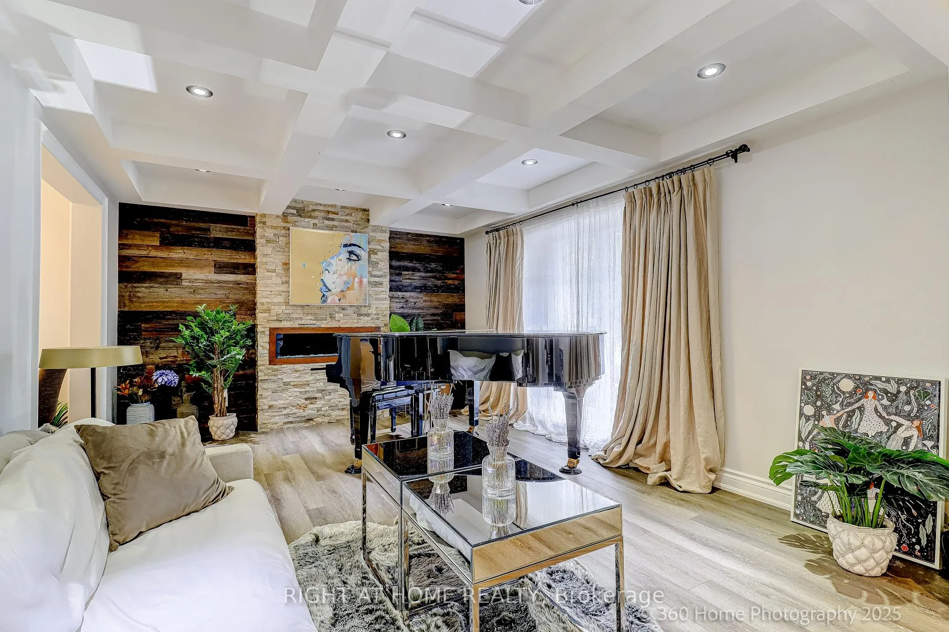 Photo 8 of 38 Culham Street, Oakville, College Park — HOMEH