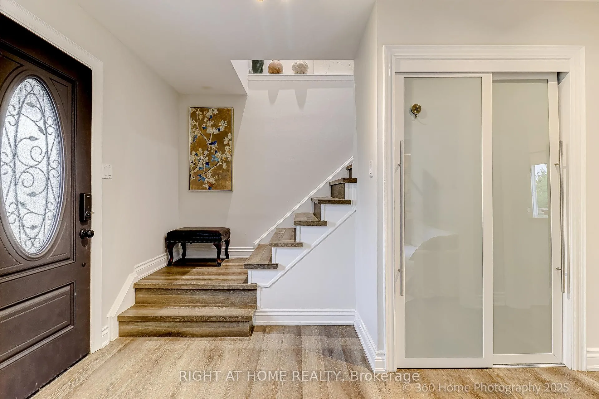 Photo 9 of 38 Culham Street, Oakville, College Park — HOMEH