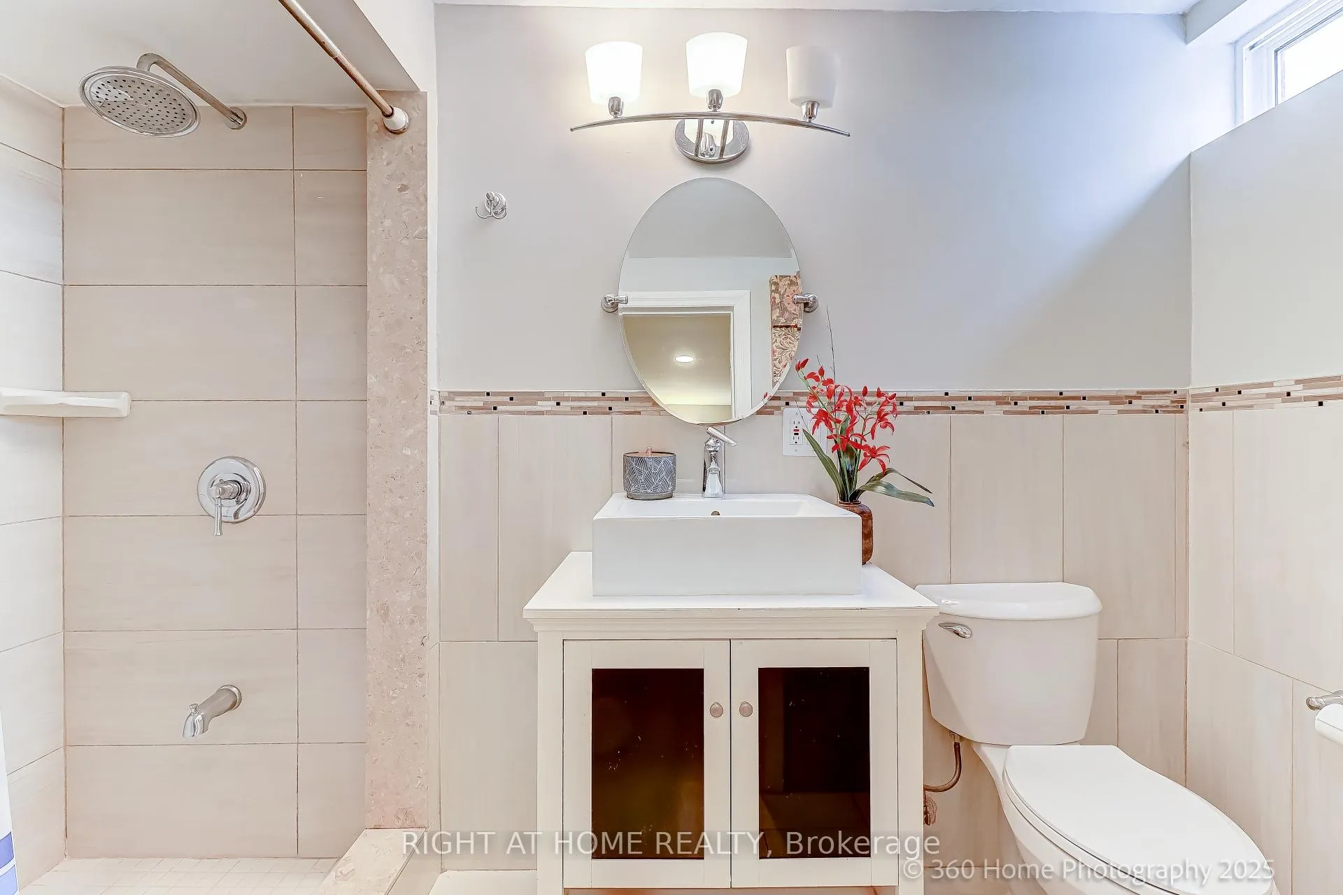 Photo 27 of 38 Culham Street, Oakville, College Park — HOMEH