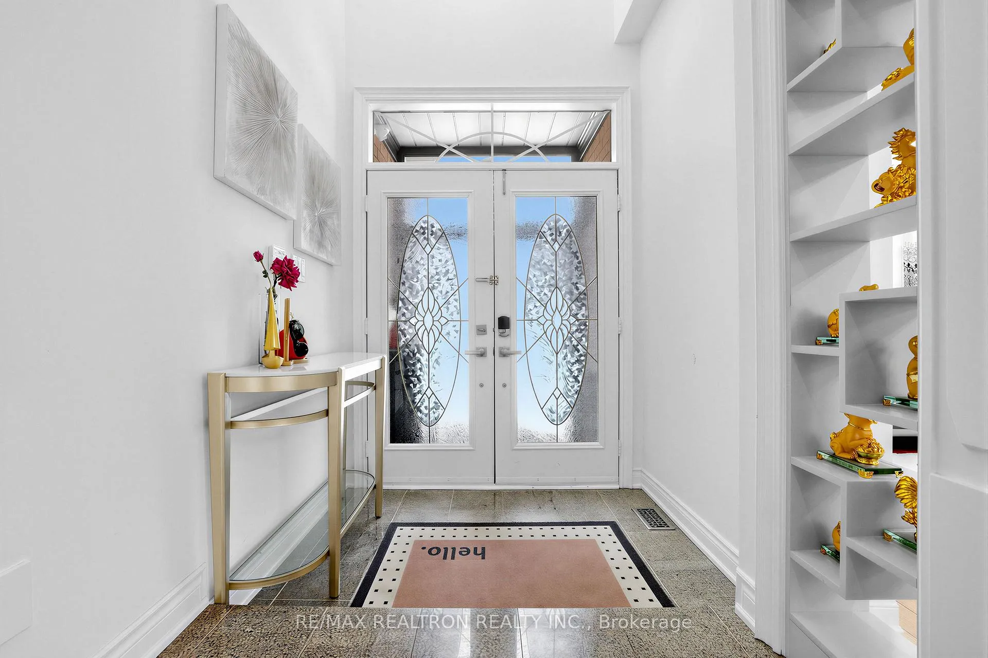 Photo 2 of 71 Plum Tree Circle, Markham, Cachet — HOMEH