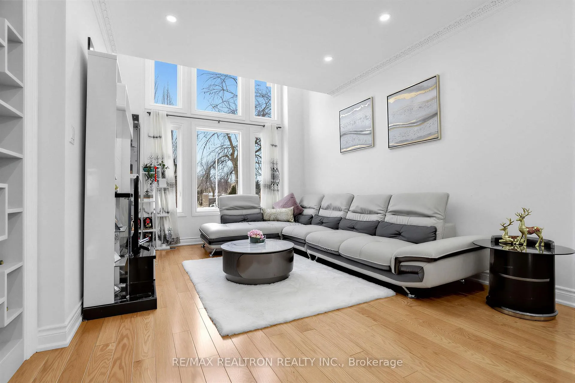 Photo 3 of 71 Plum Tree Circle, Markham, Cachet — HOMEH