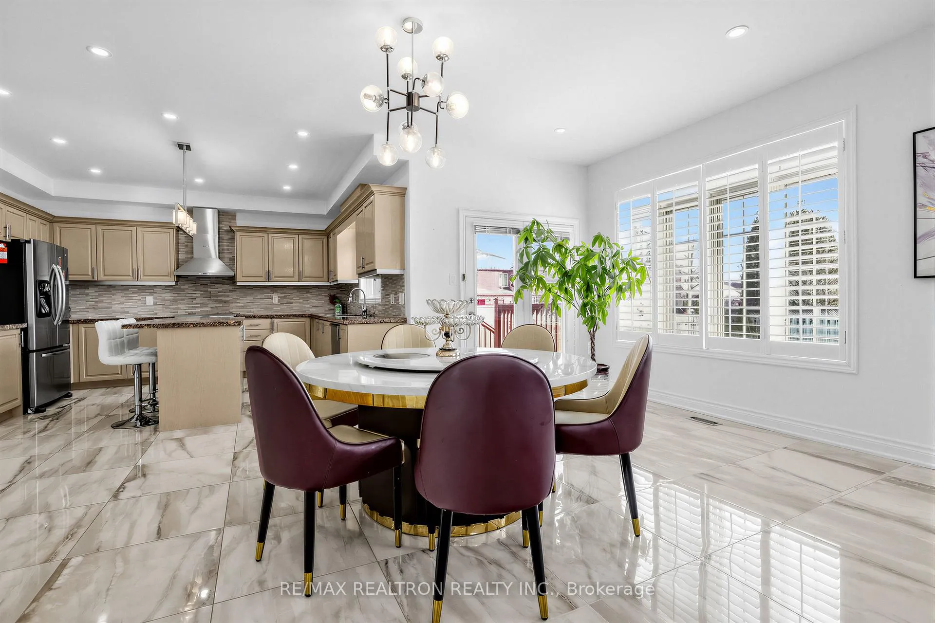 Photo 16 of 71 Plum Tree Circle, Markham, Cachet — HOMEH