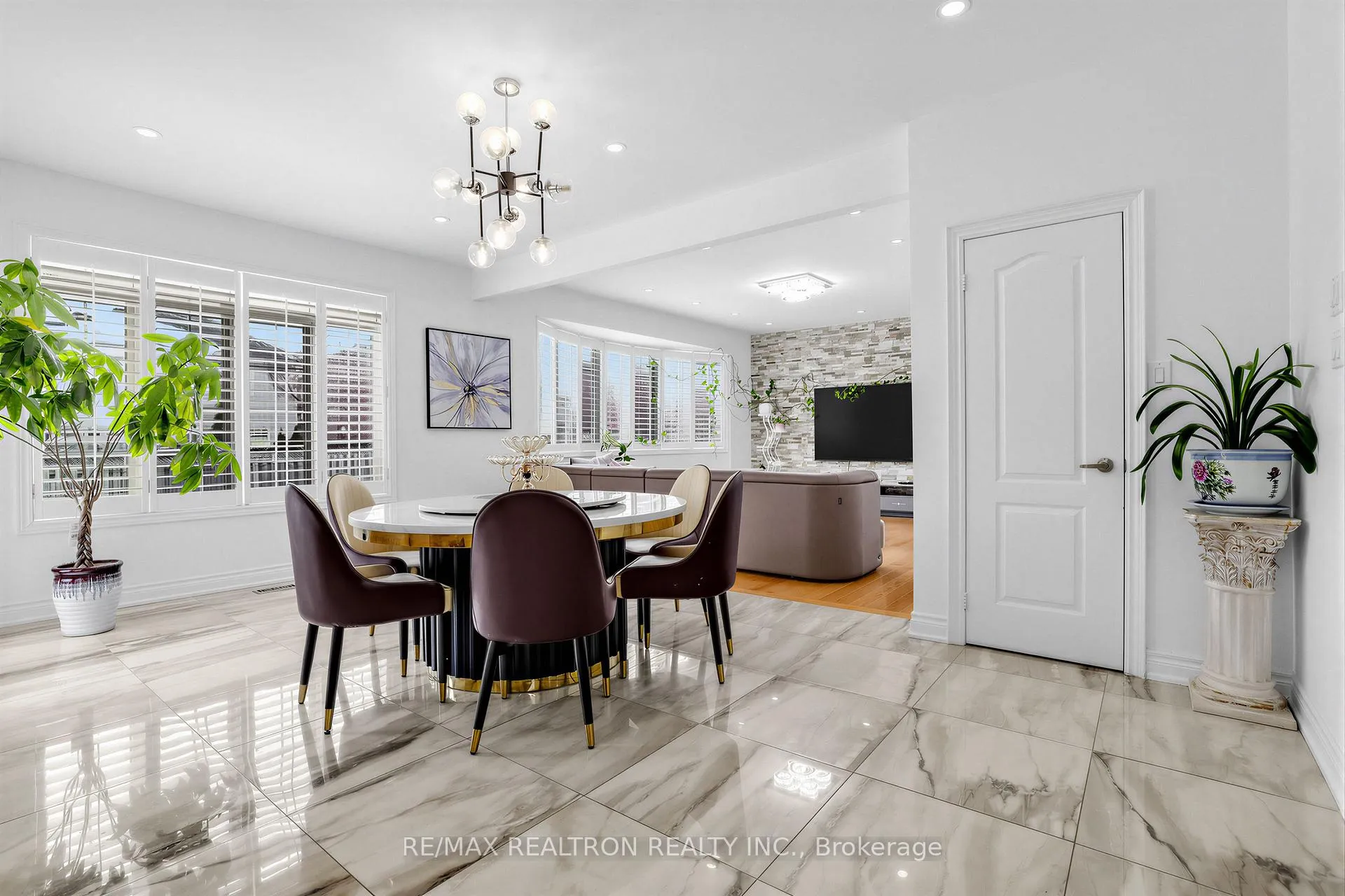 Photo 18 of 71 Plum Tree Circle, Markham, Cachet — HOMEH