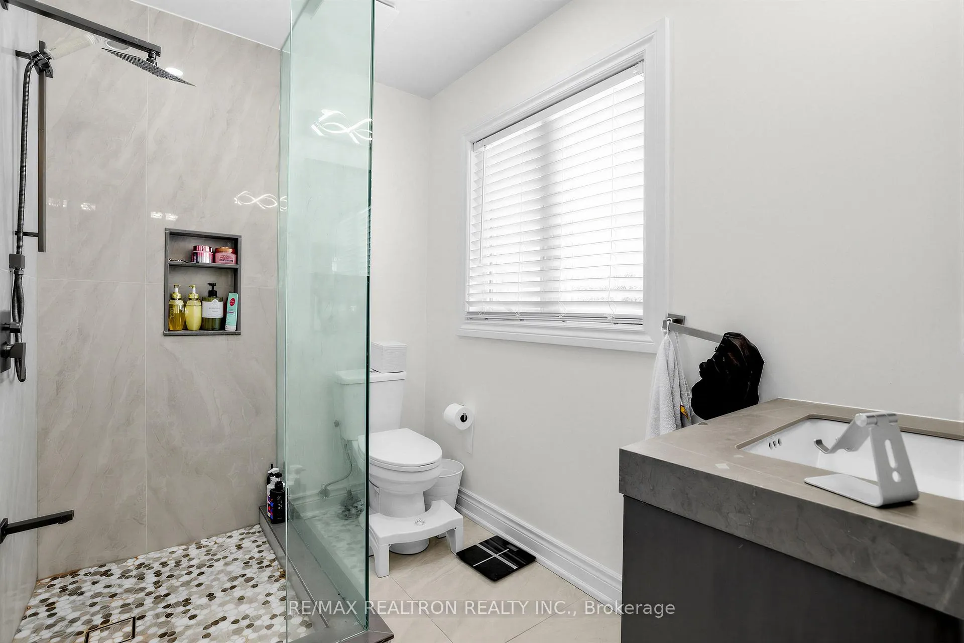 Photo 36 of 71 Plum Tree Circle, Markham, Cachet — HOMEH