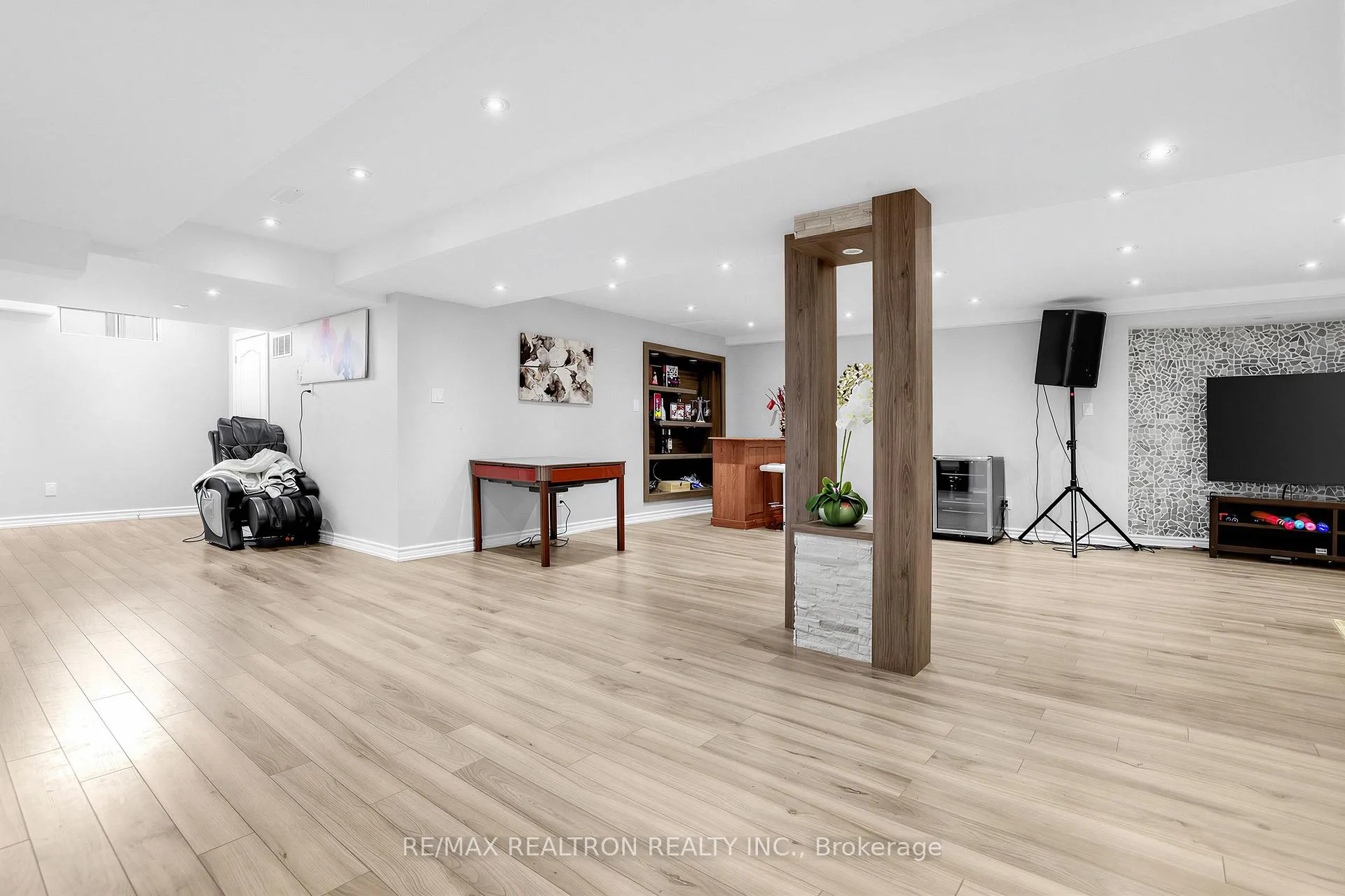 Photo 41 of 71 Plum Tree Circle, Markham, Cachet — HOMEH