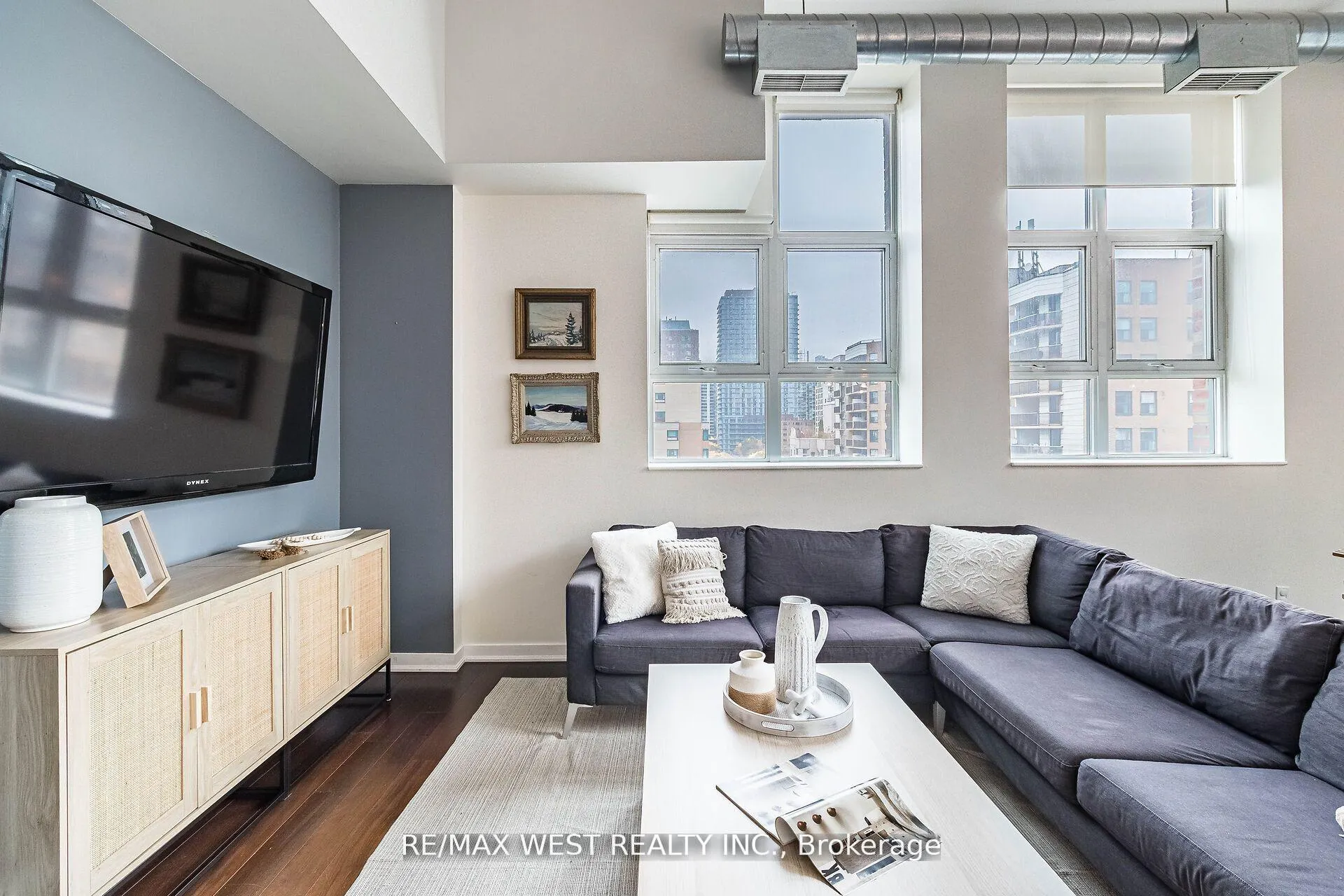 Photo 9 of Unit 821, 155 Dalhousie Street, Toronto, Church-Yonge Corridor — HOMEH