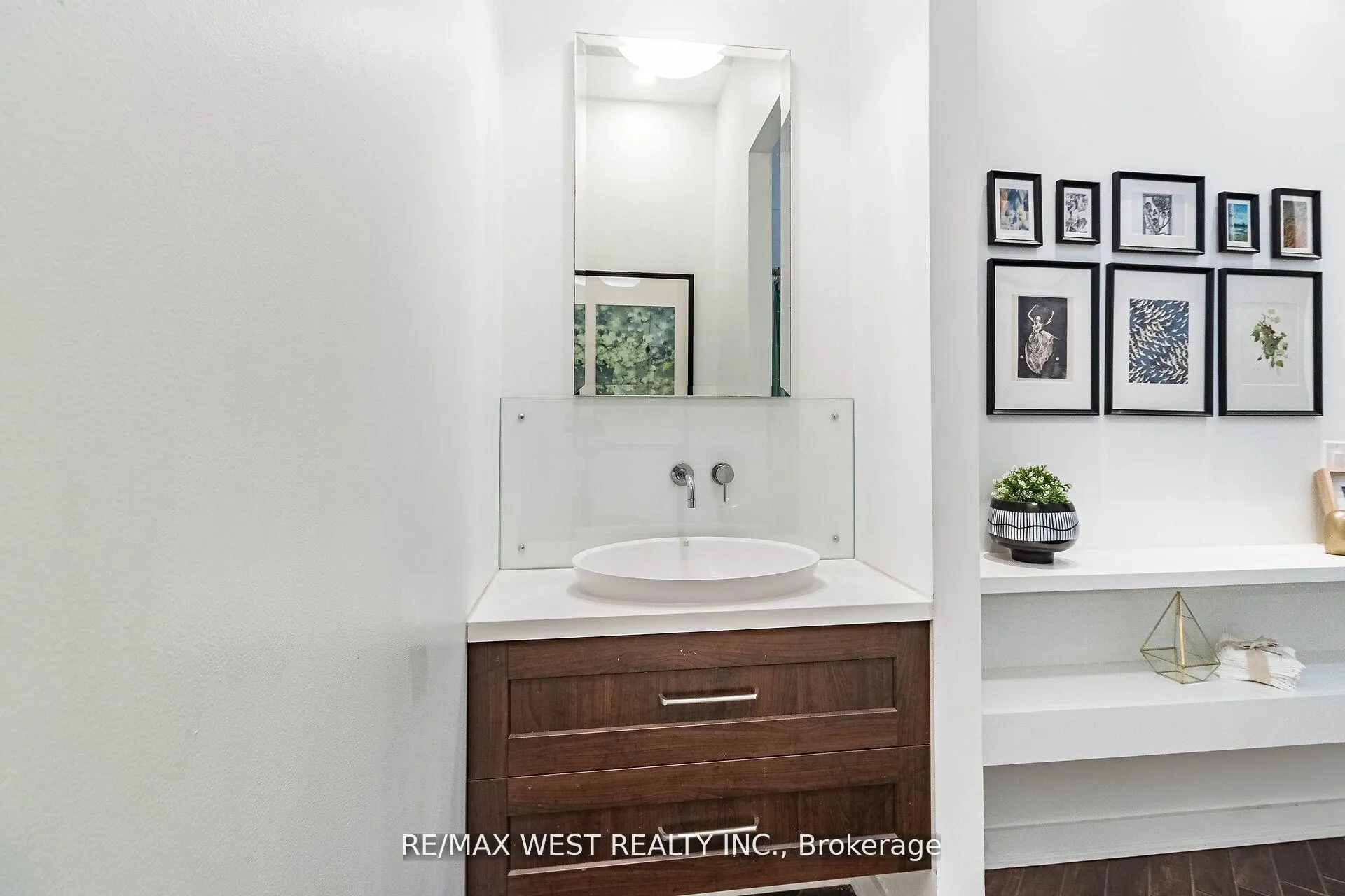 Photo 31 of Unit 821, 155 Dalhousie Street, Toronto, Church-Yonge Corridor — HOMEH