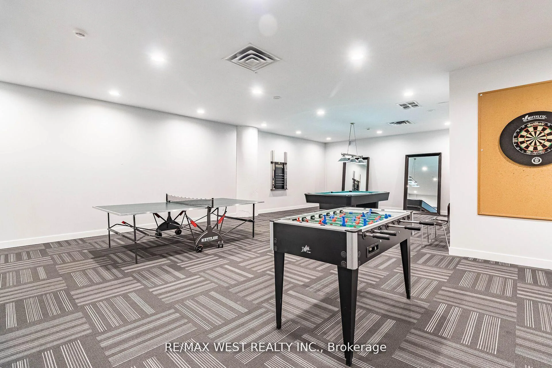 Photo 37 of Unit 821, 155 Dalhousie Street, Toronto, Church-Yonge Corridor — HOMEH
